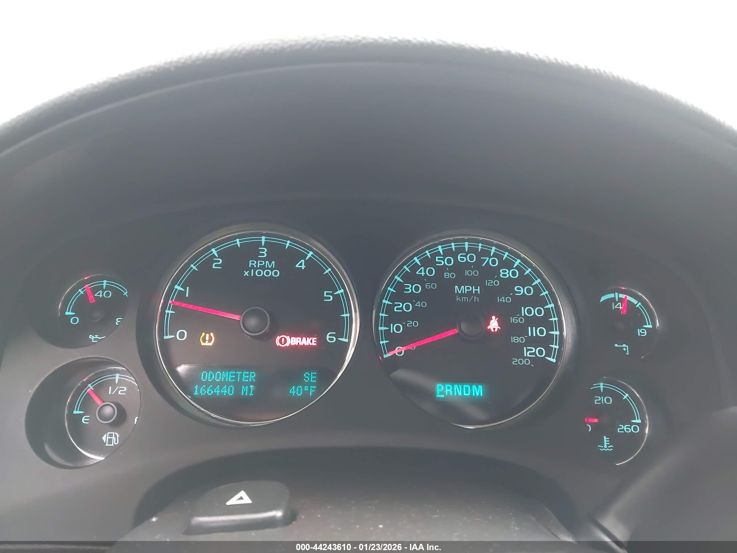 CHEVROLET TAHOE image 7