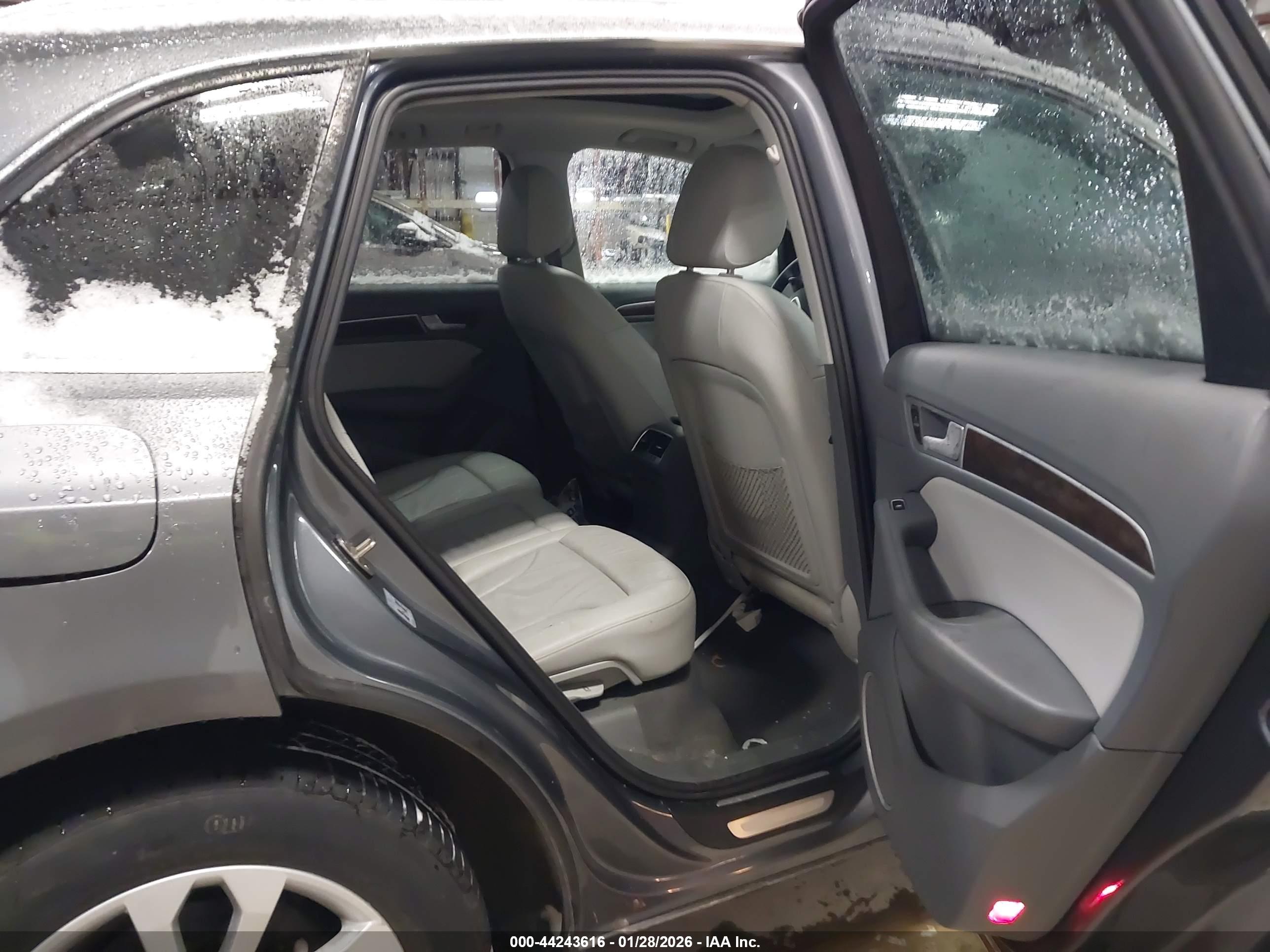 AUDI Q5 image 8