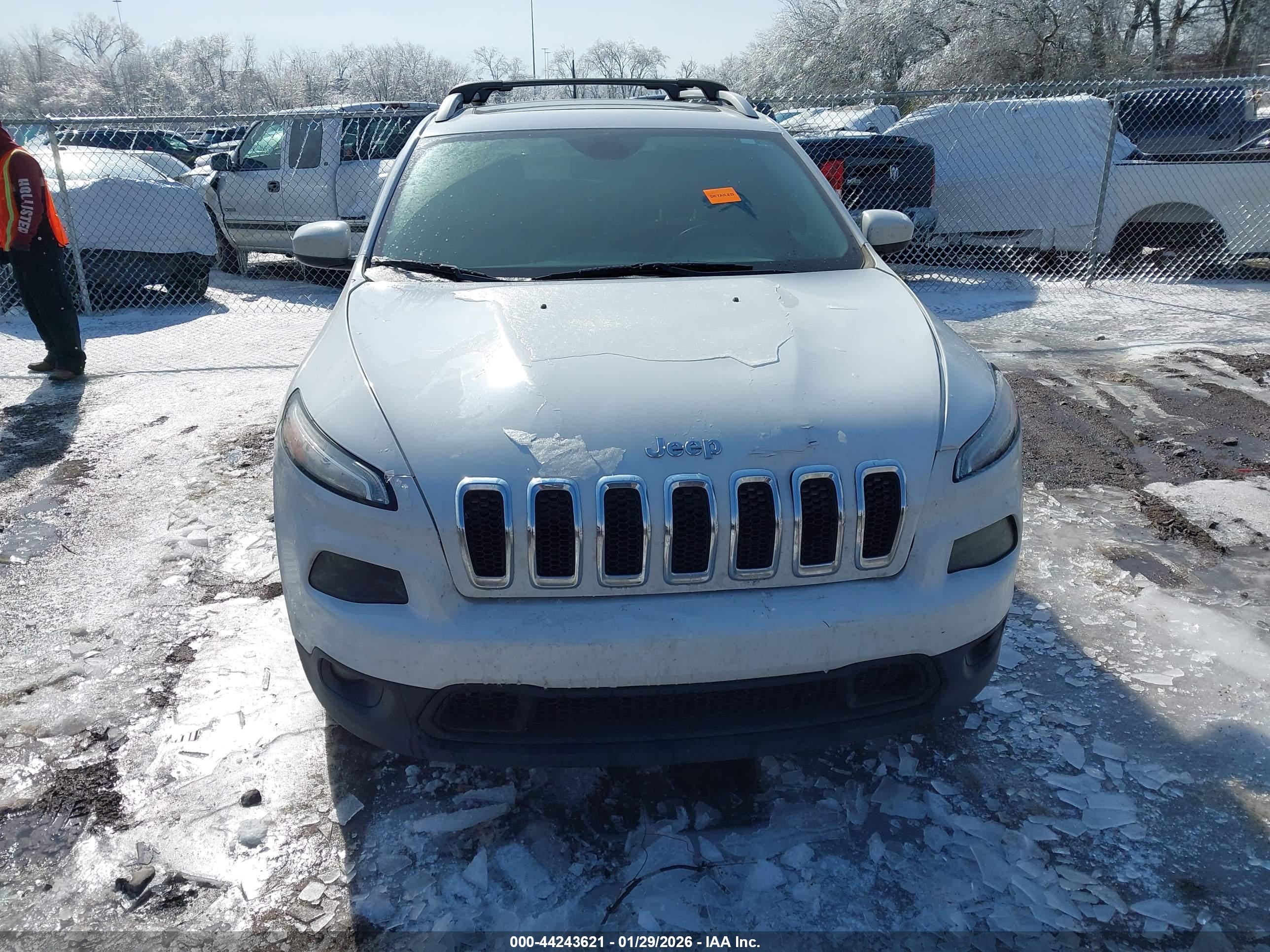 JEEP CHEROKEE image 6