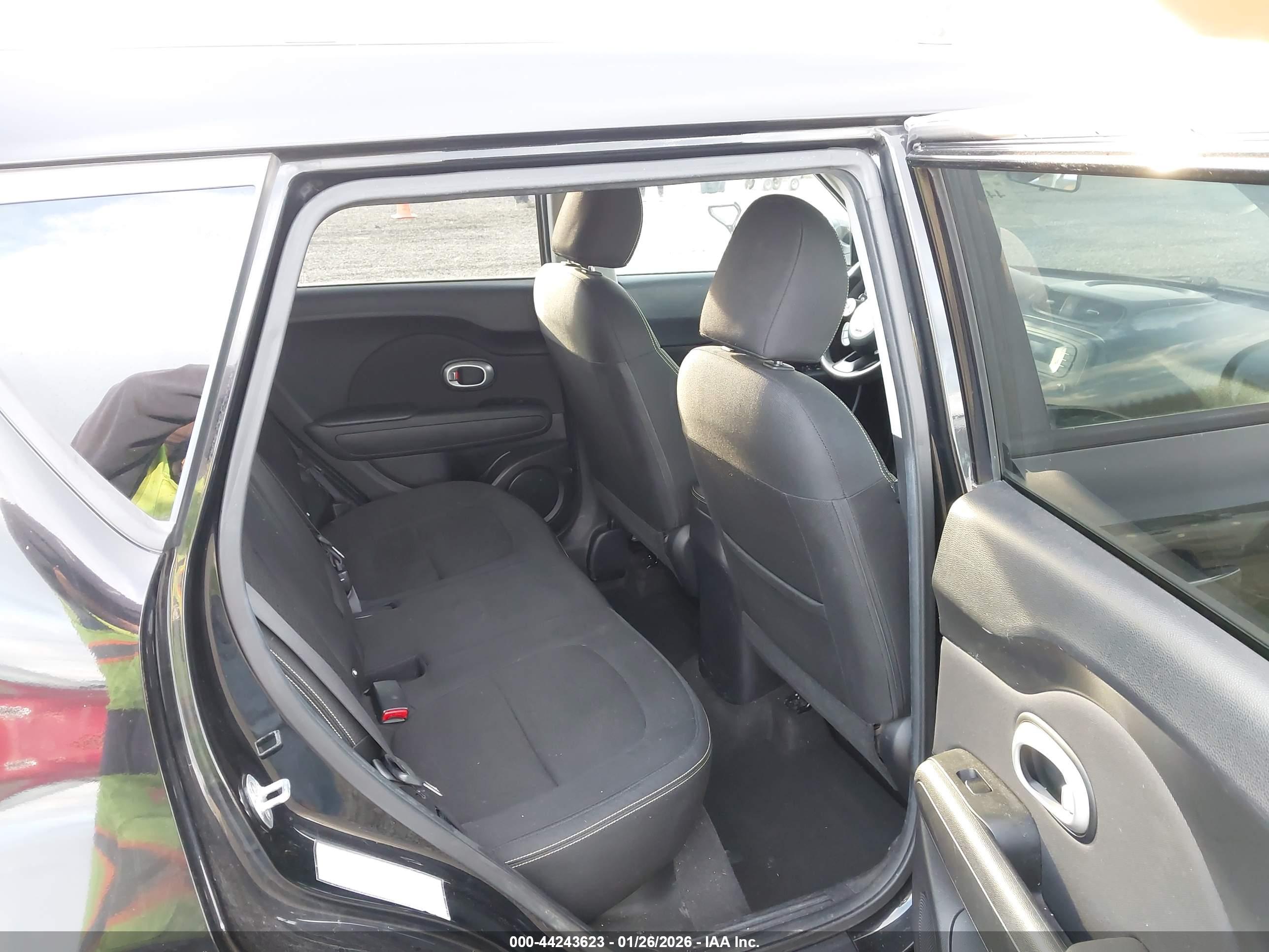 KIA SOUL image 8