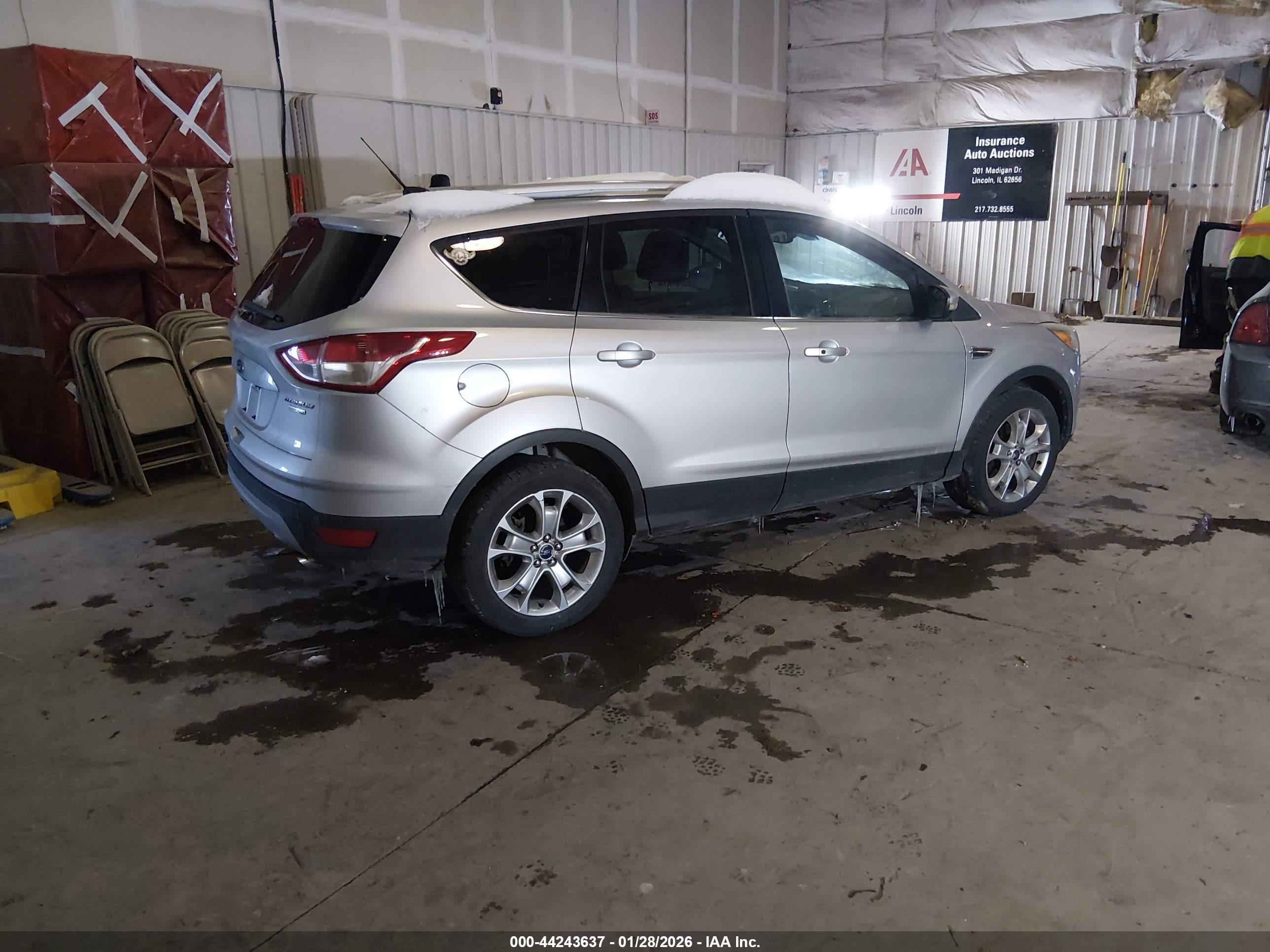 FORD ESCAPE image 4