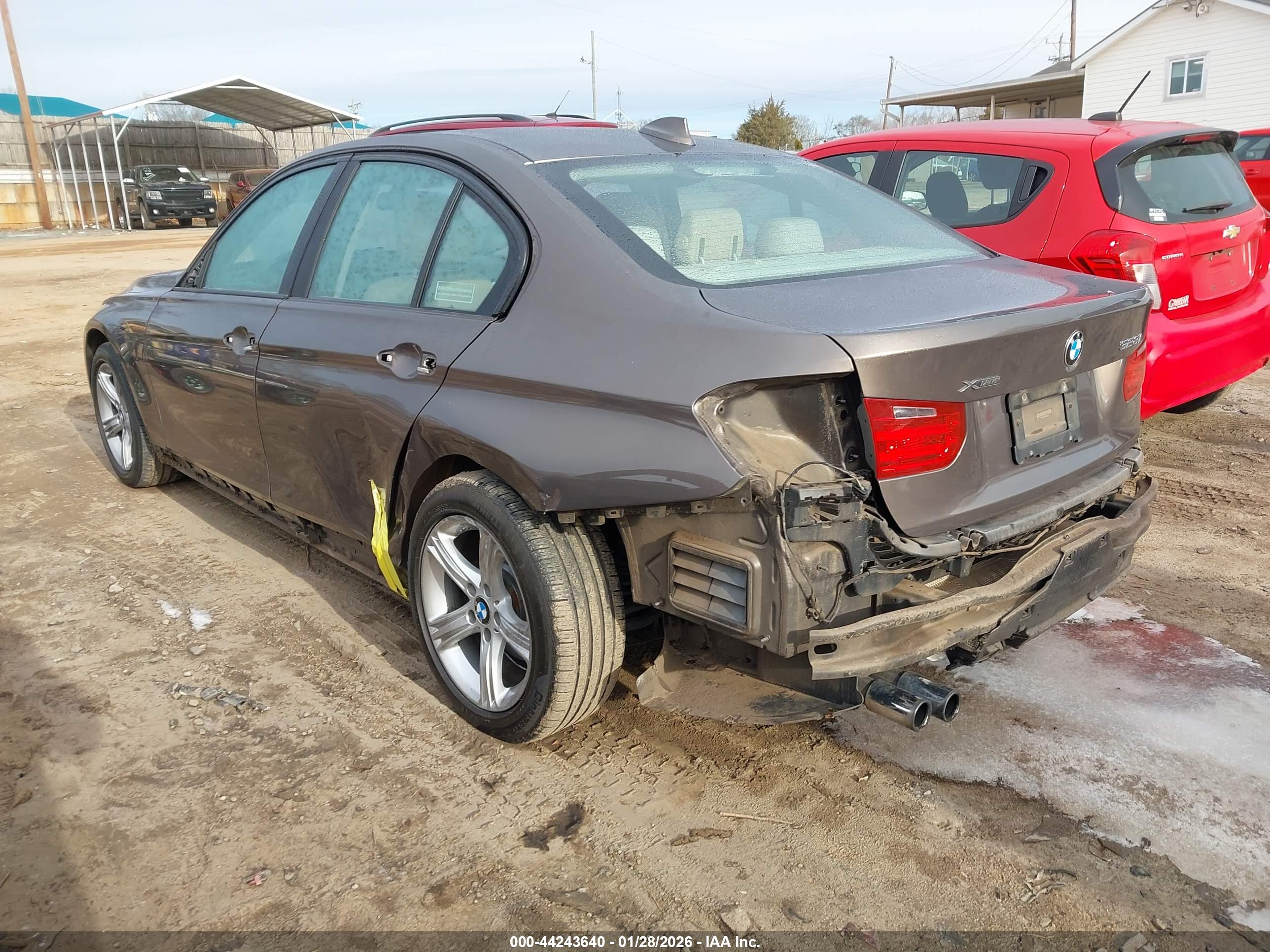 BMW 328I image 3