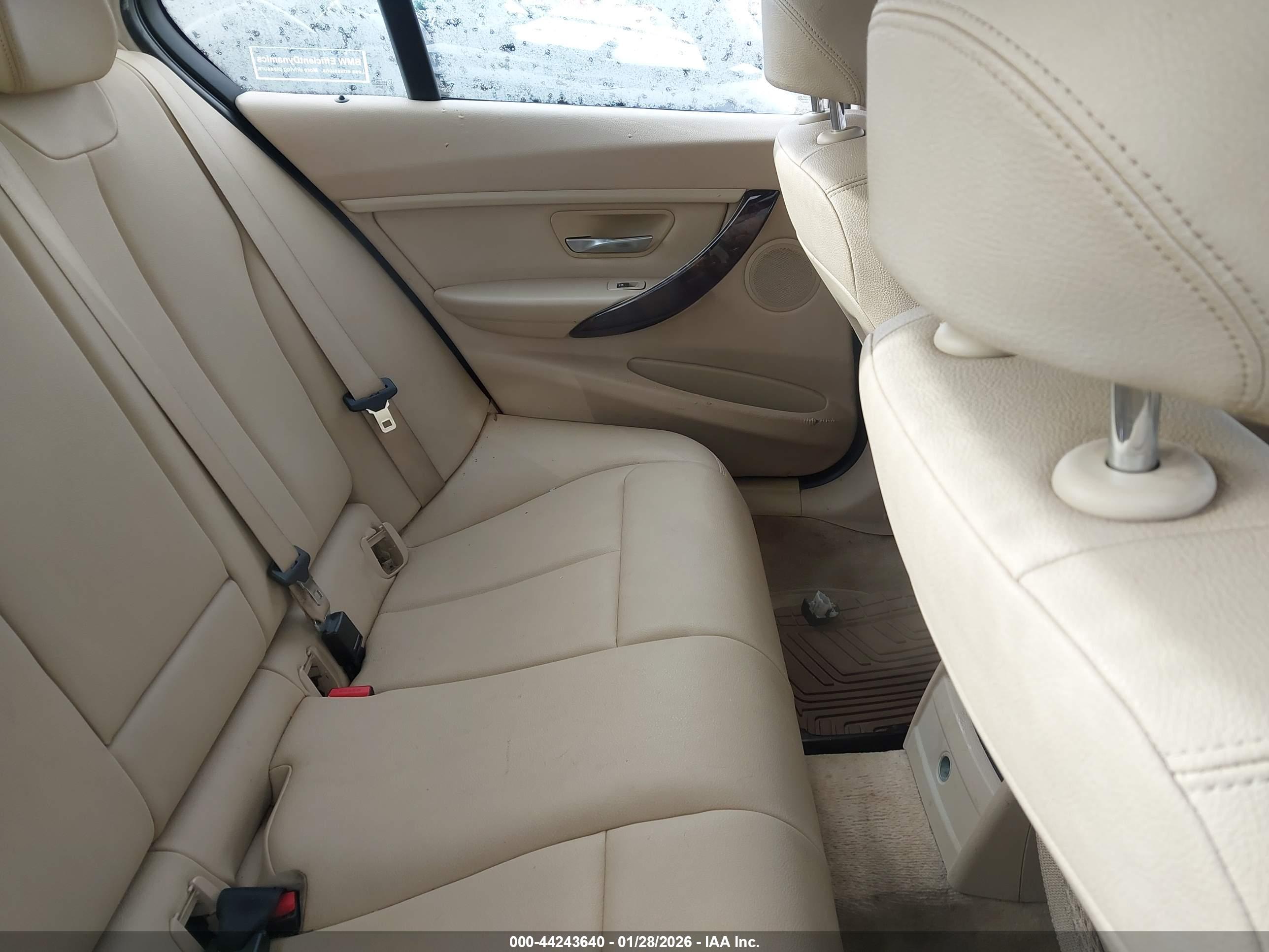 BMW 328I image 8