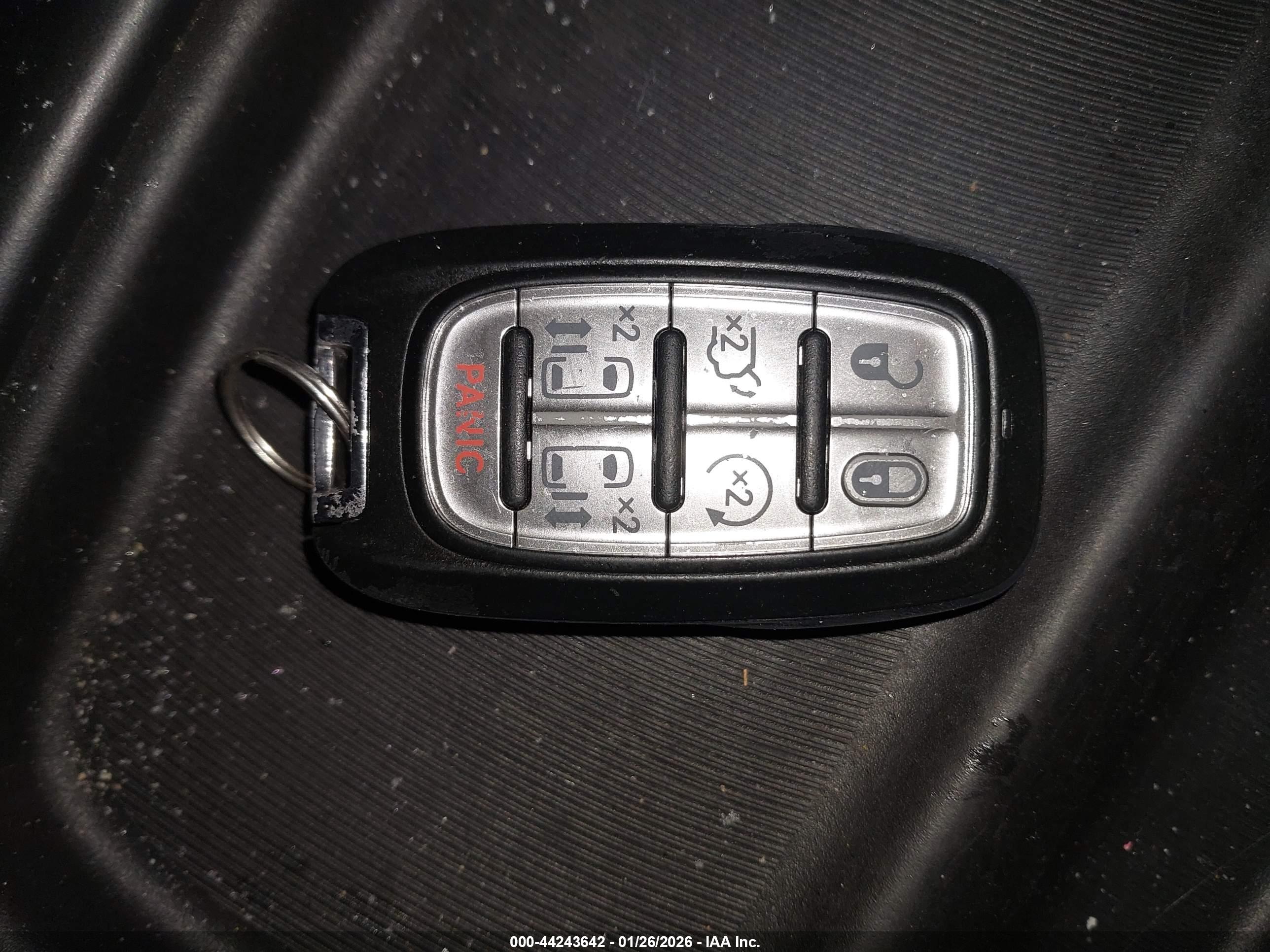 CHRYSLER PACIFICA image 11