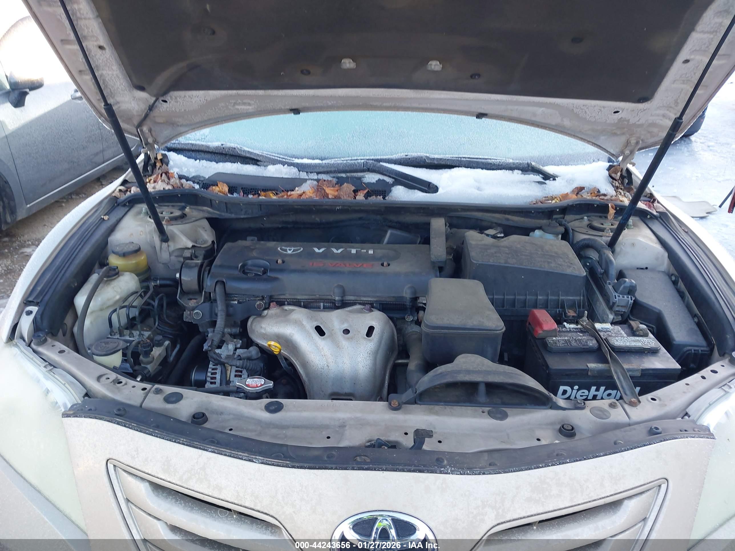 TOYOTA CAMRY image 10