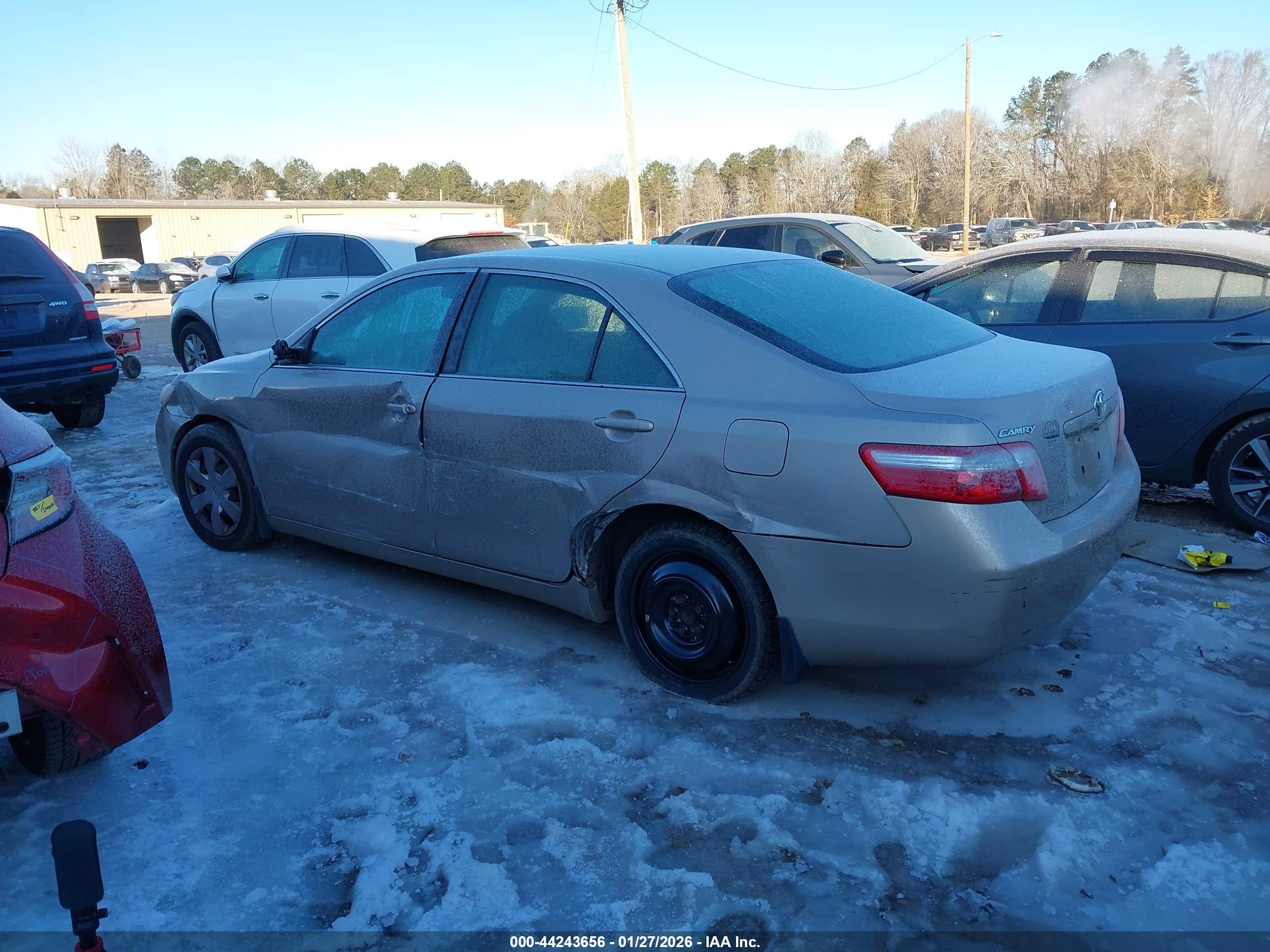 TOYOTA CAMRY image 3