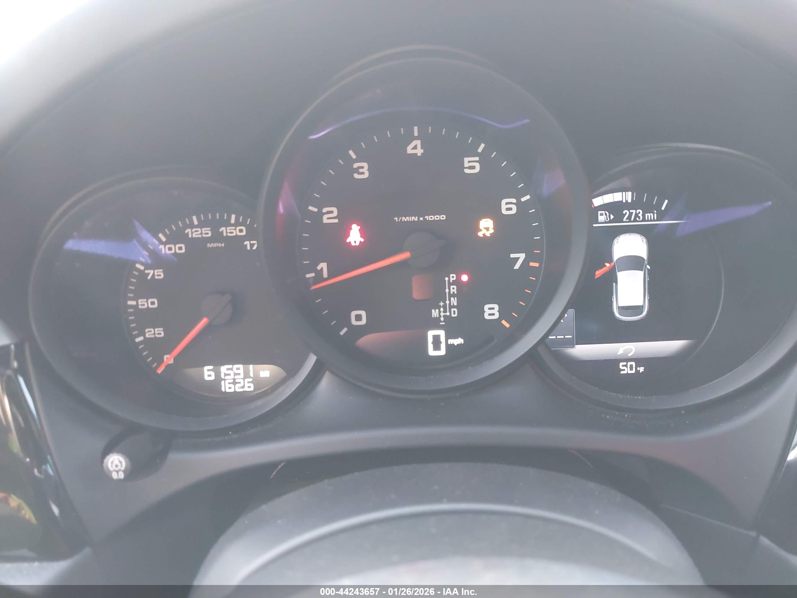PORSCHE MACAN image 7
