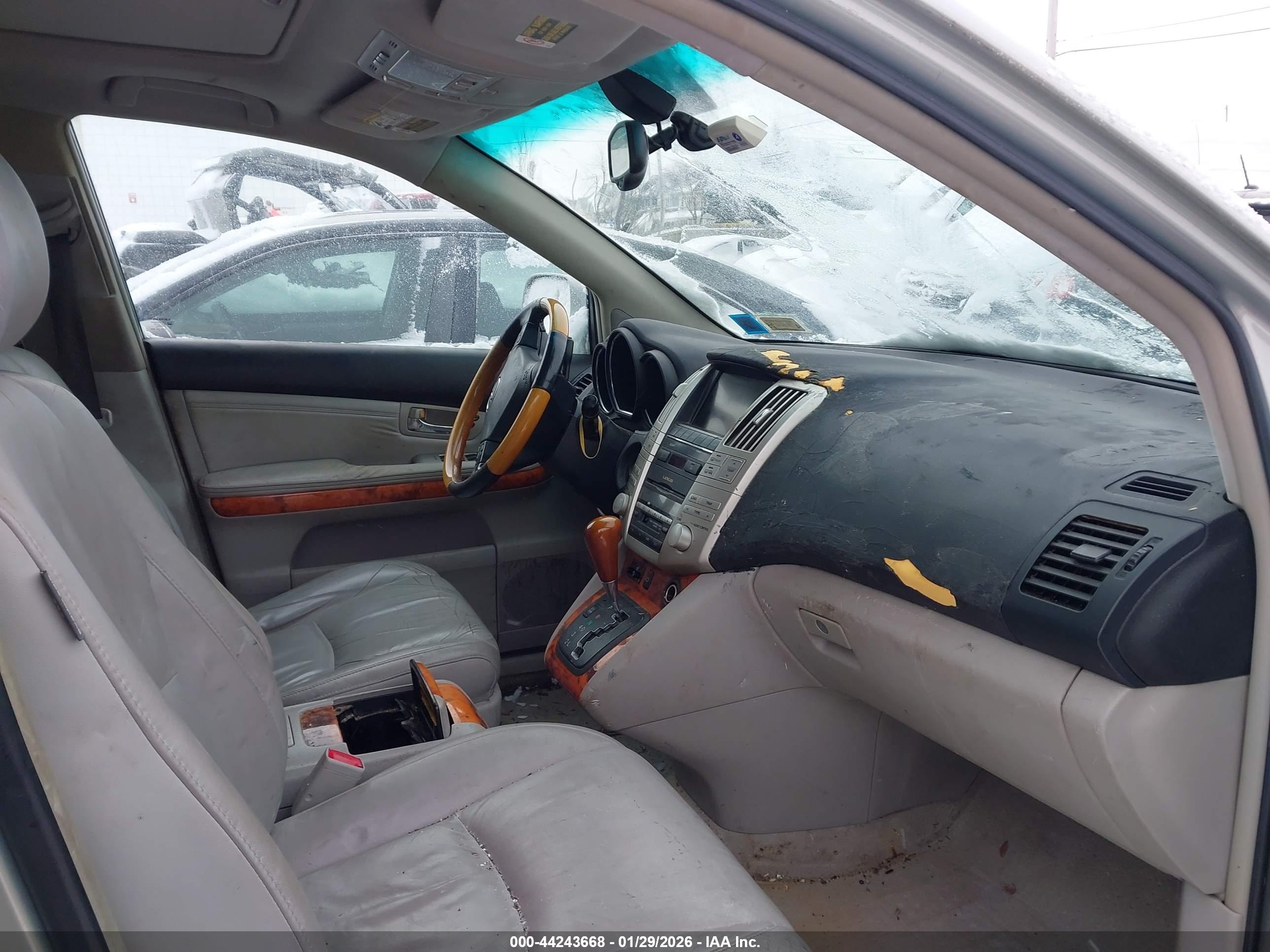 LEXUS RX image 5