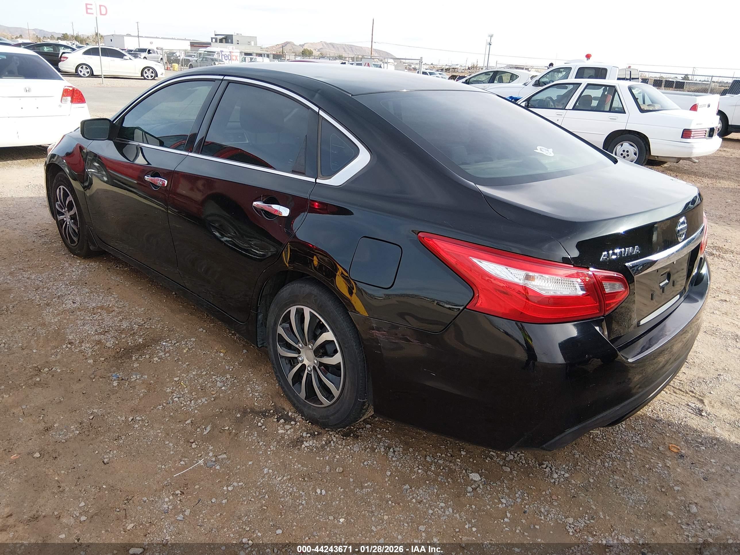 NISSAN ALTIMA image 3