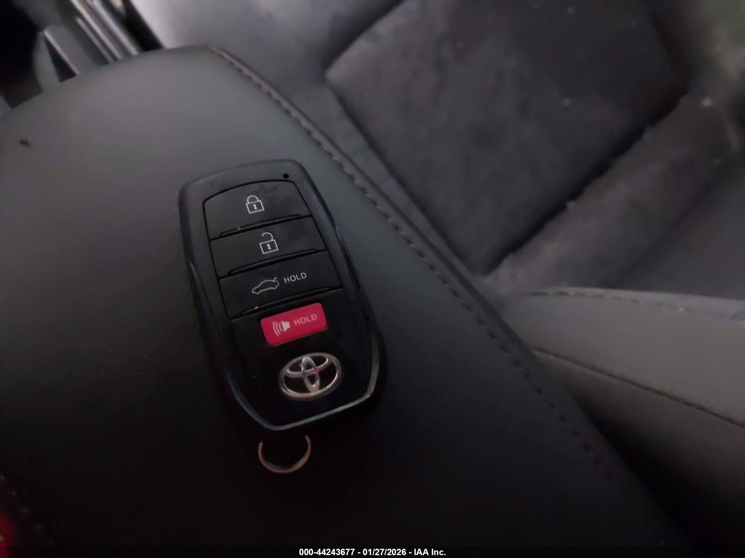 TOYOTA COROLLA image 11