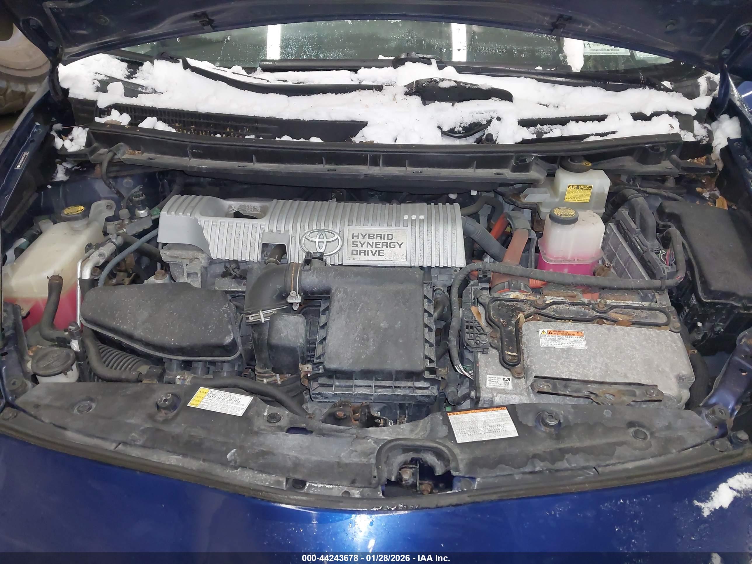 TOYOTA PRIUS image 10