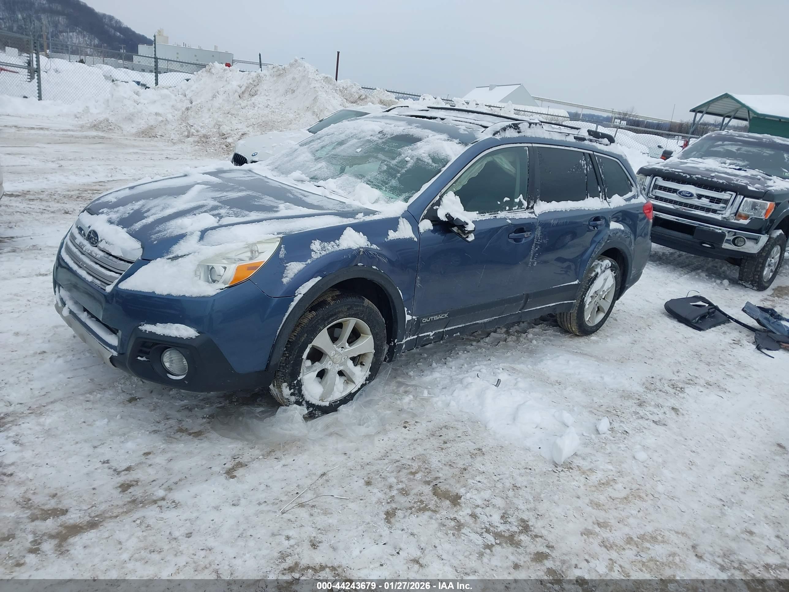 SUBARU OUTBACK image 2