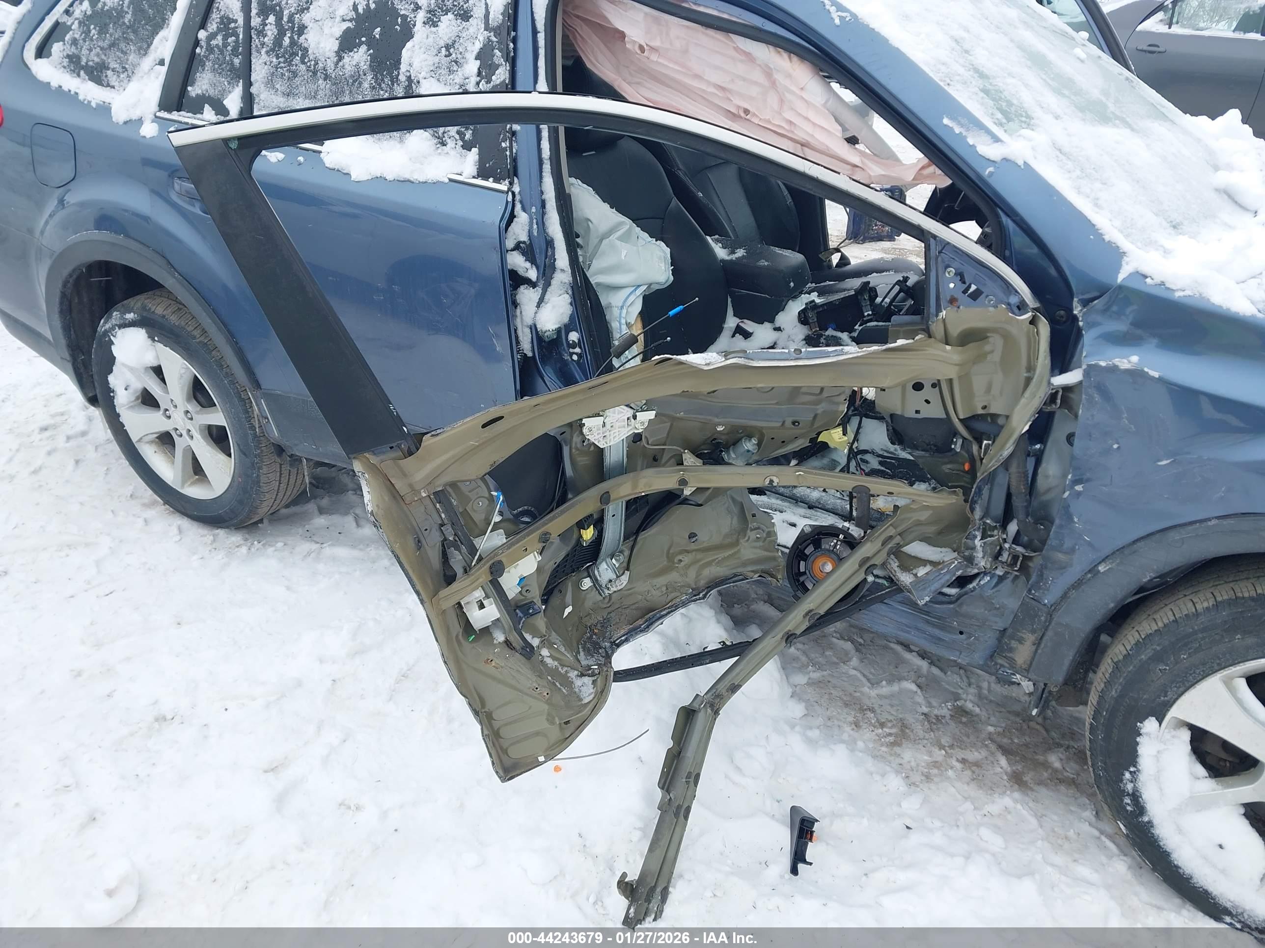 SUBARU OUTBACK image 6