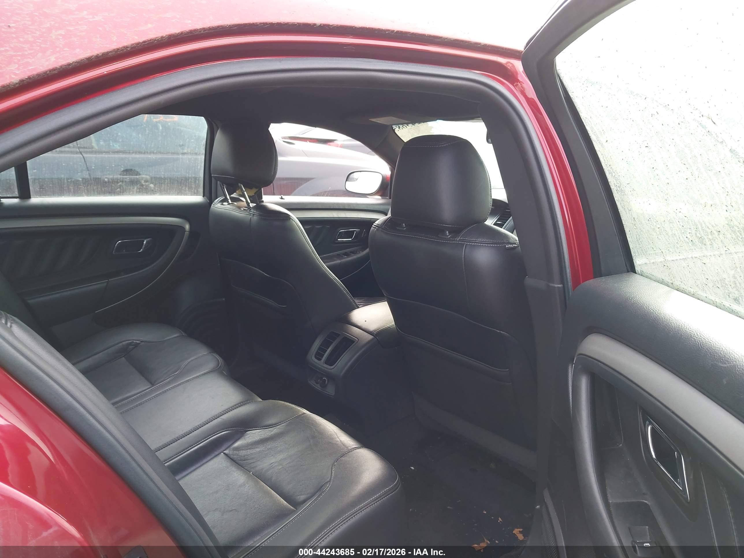 FORD TAURUS image 8