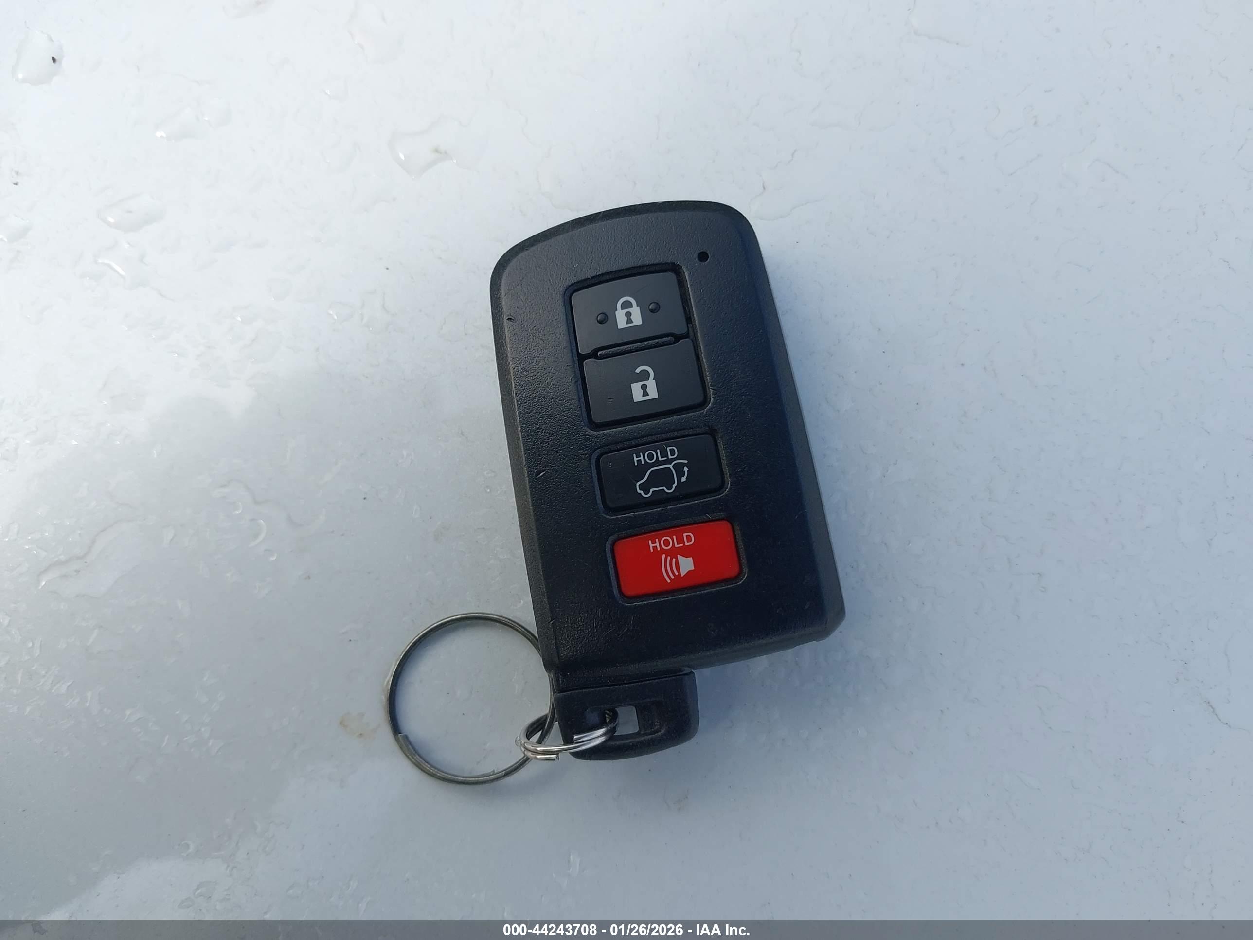 TOYOTA RAV4 image 11