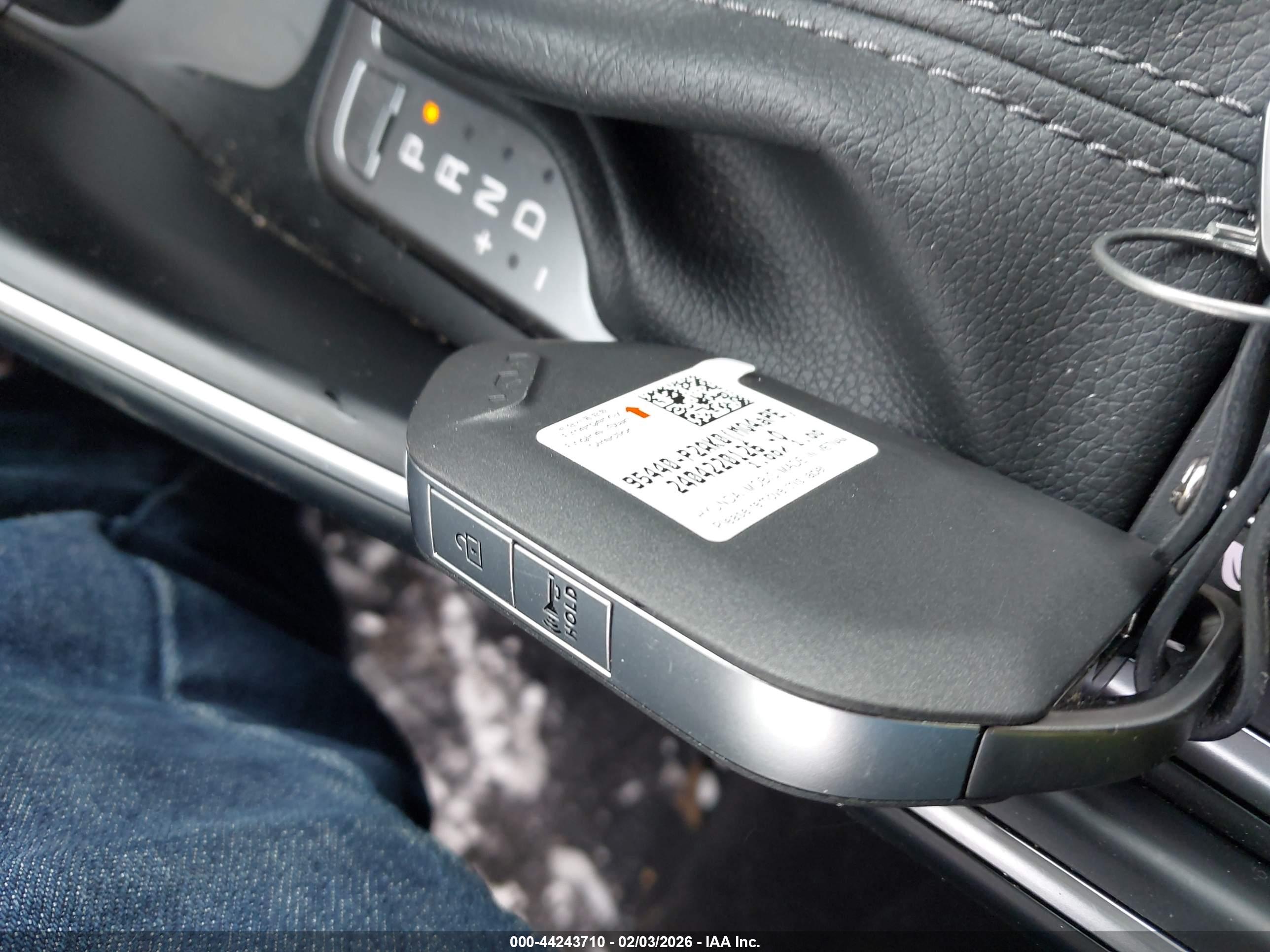 KIA SORENTO image 11