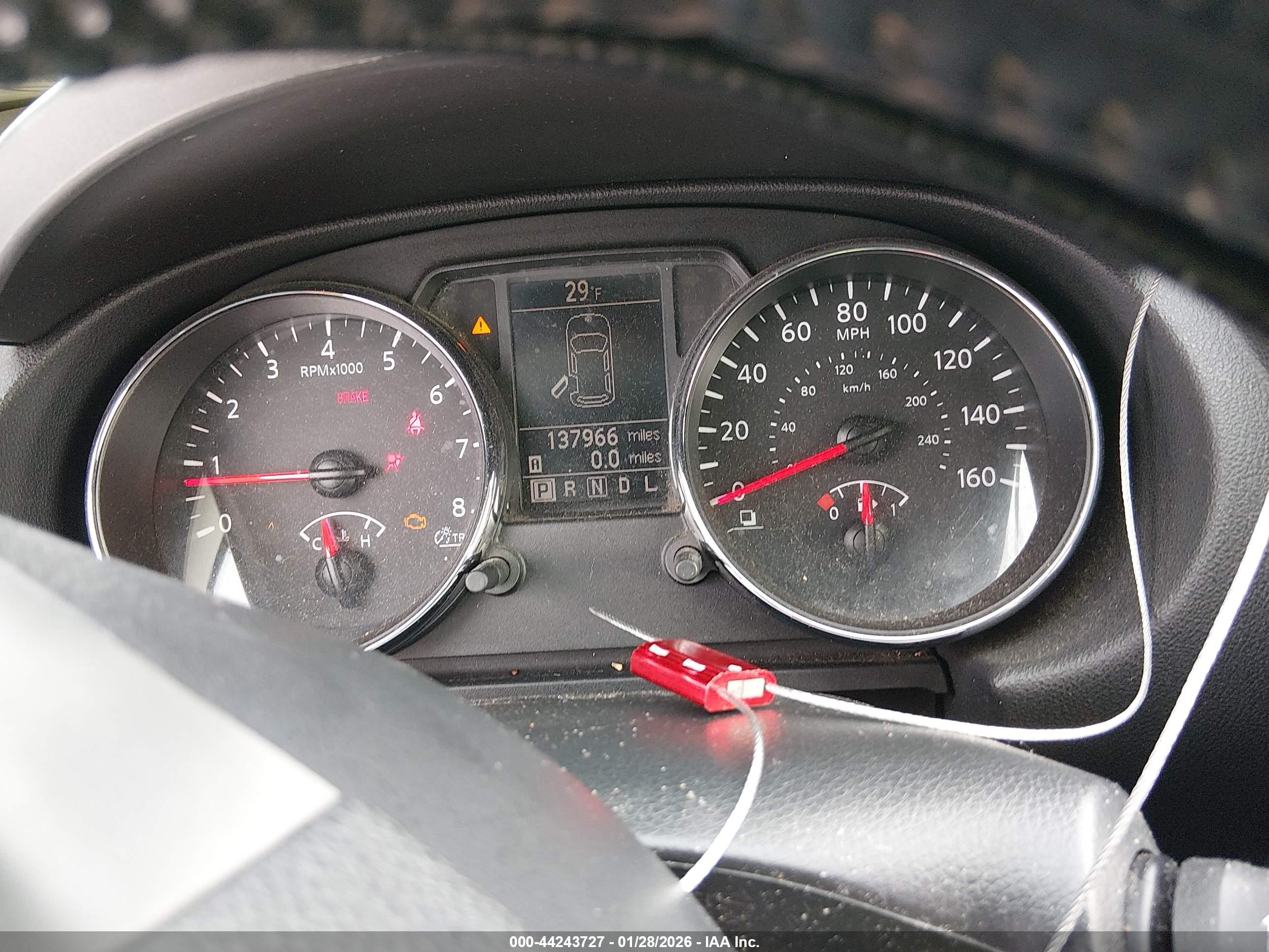 NISSAN ROGUE image 7