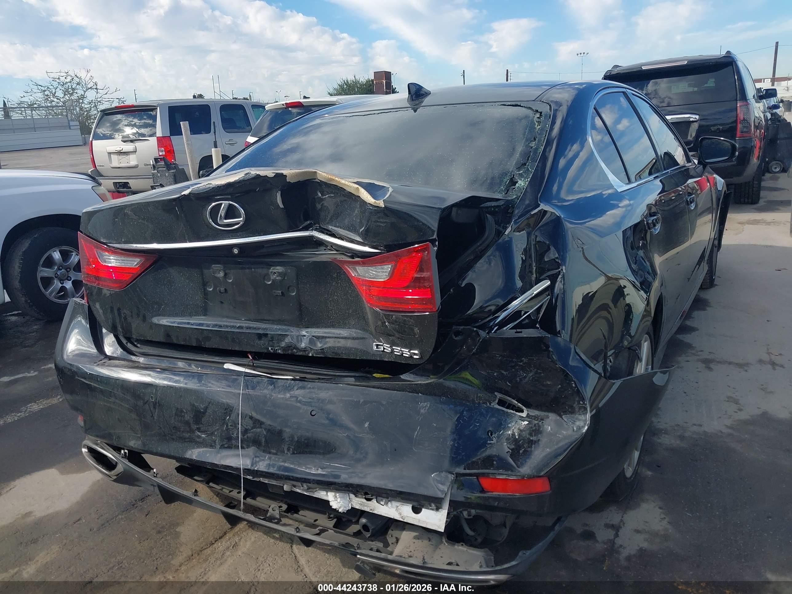 LEXUS GS image 6