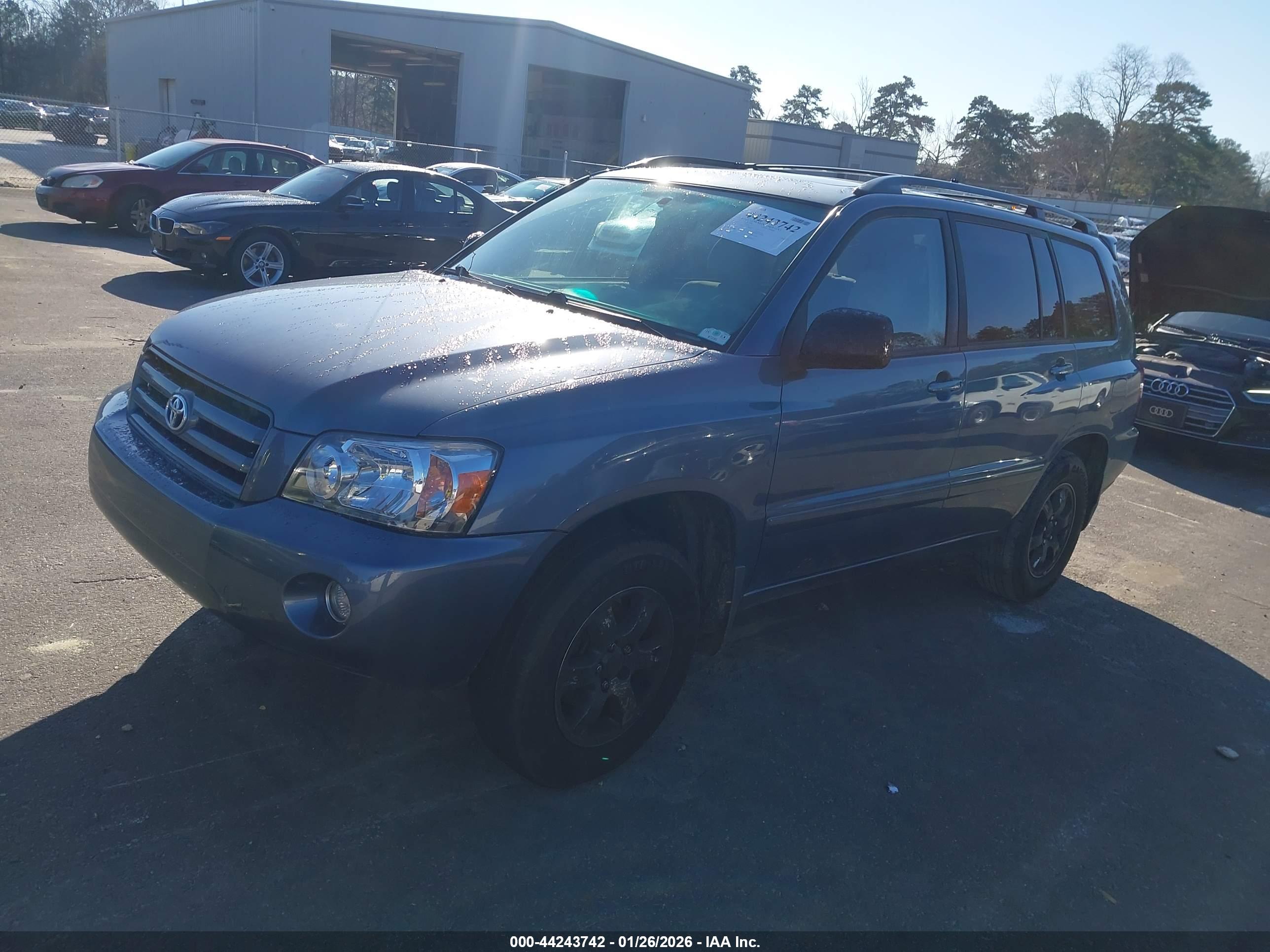 TOYOTA HIGHLANDER image 2
