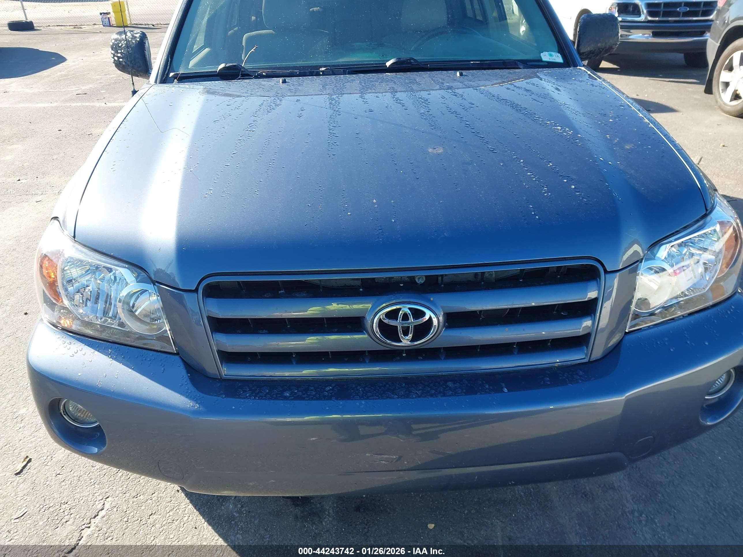 TOYOTA HIGHLANDER image 6
