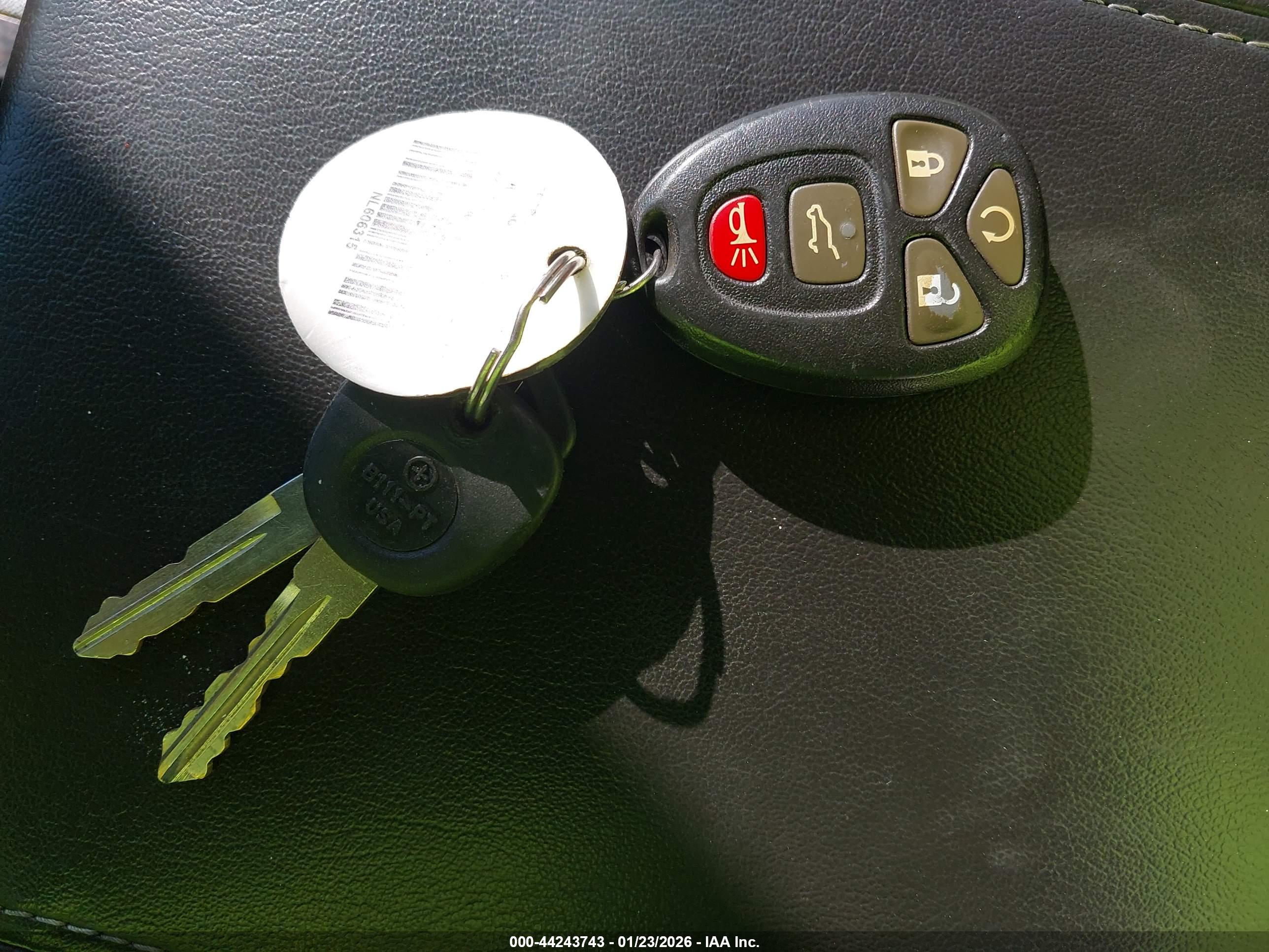 CHEVROLET TRAVERSE image 11