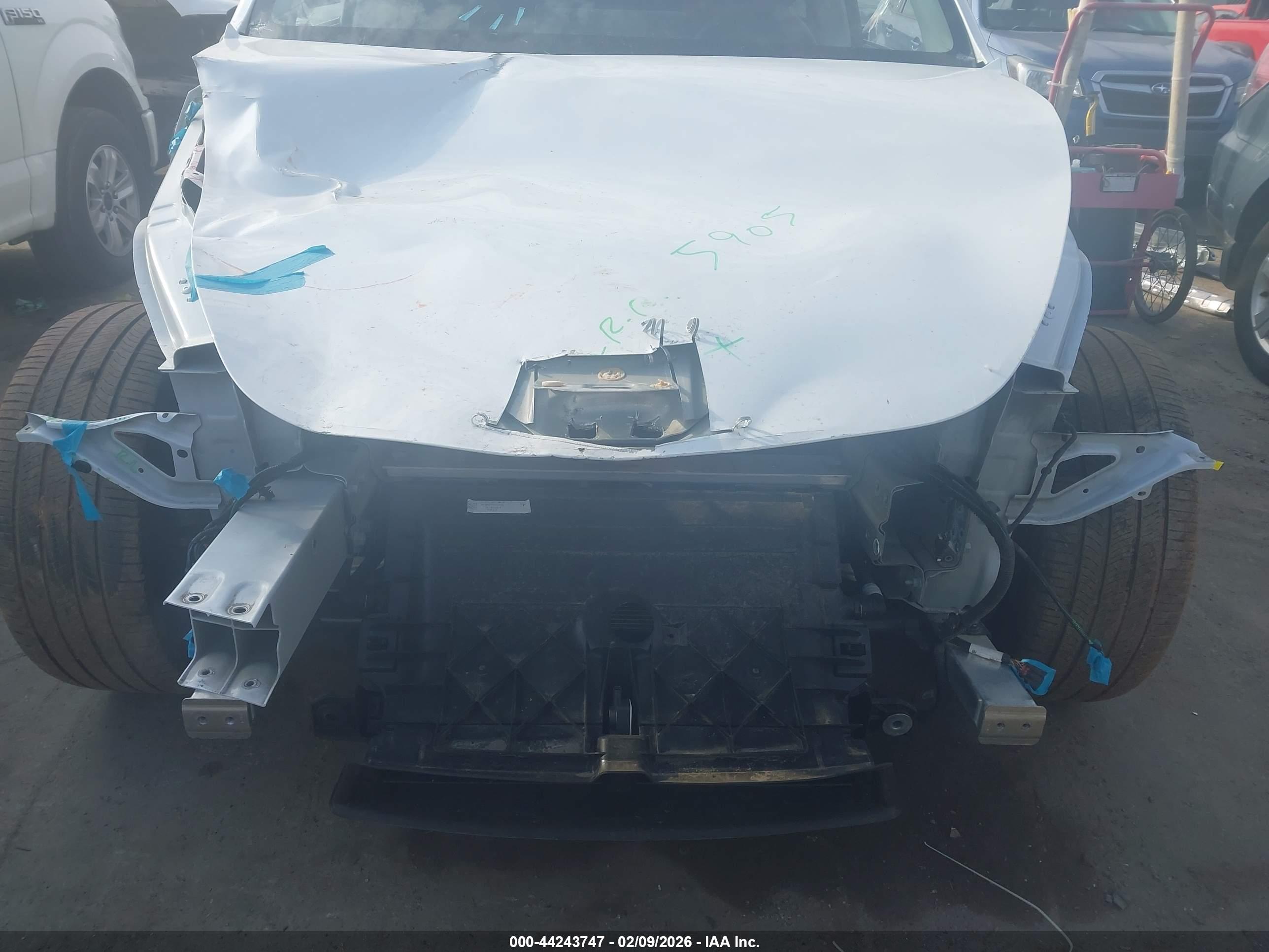 TESLA MODEL image 6