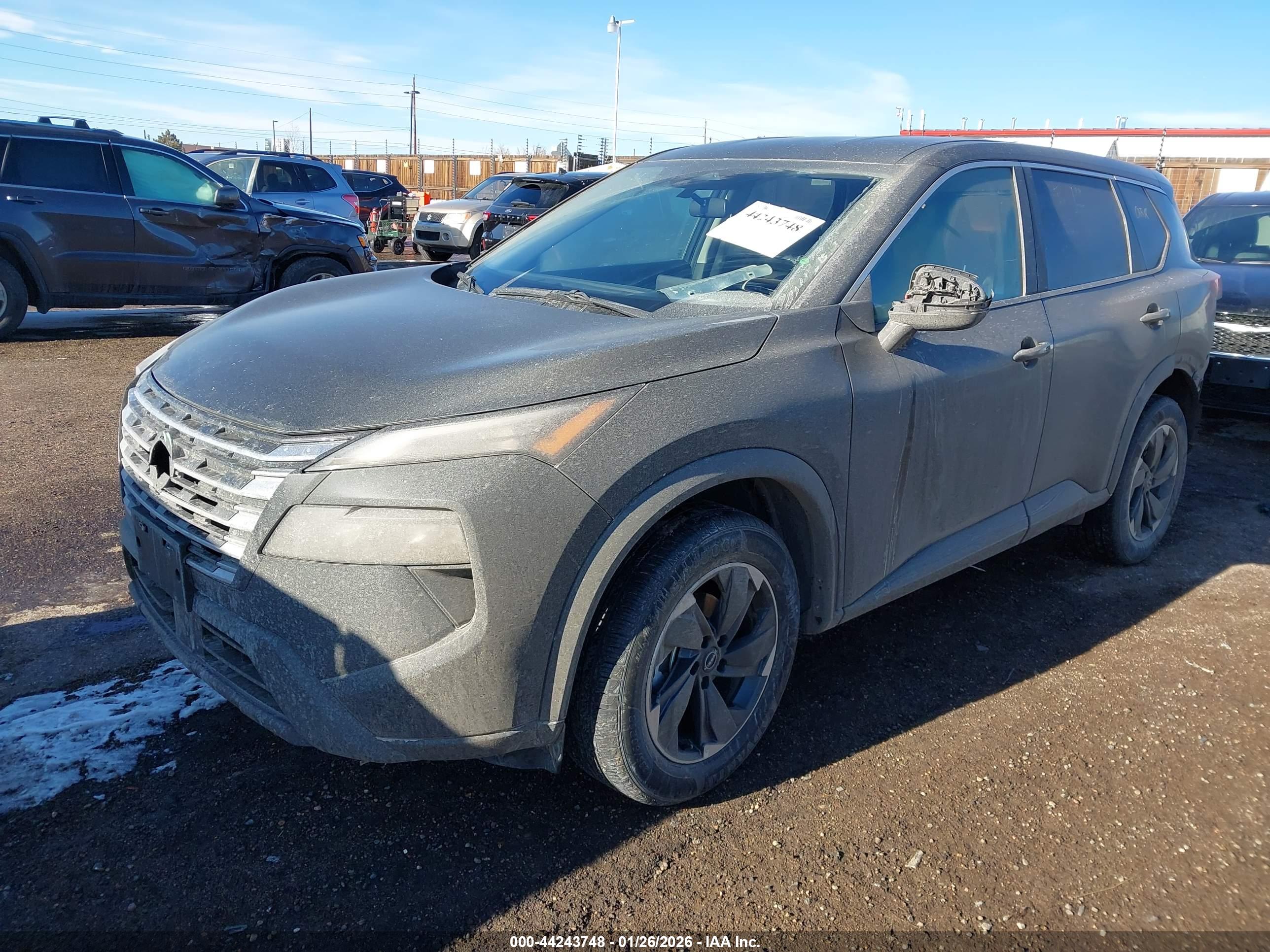 NISSAN ROGUE image 2