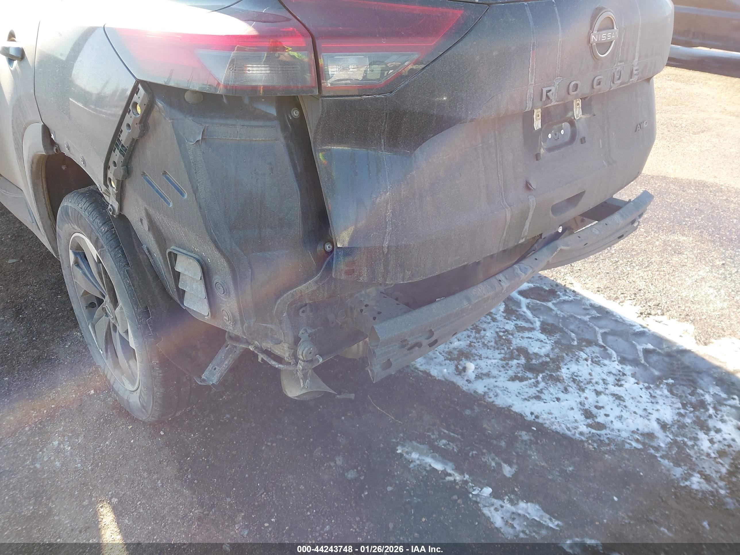 NISSAN ROGUE image 6