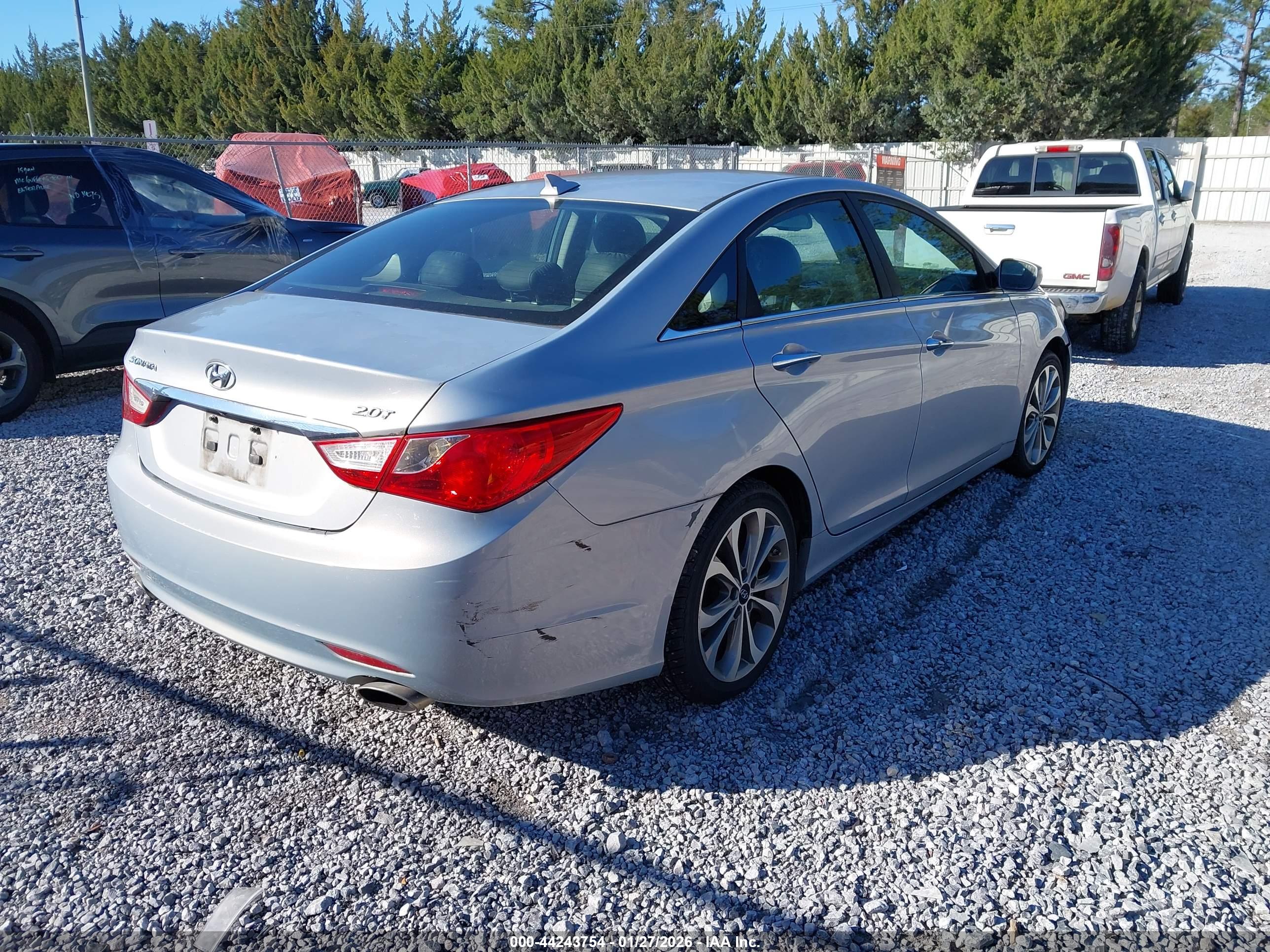 HYUNDAI SONATA image 4