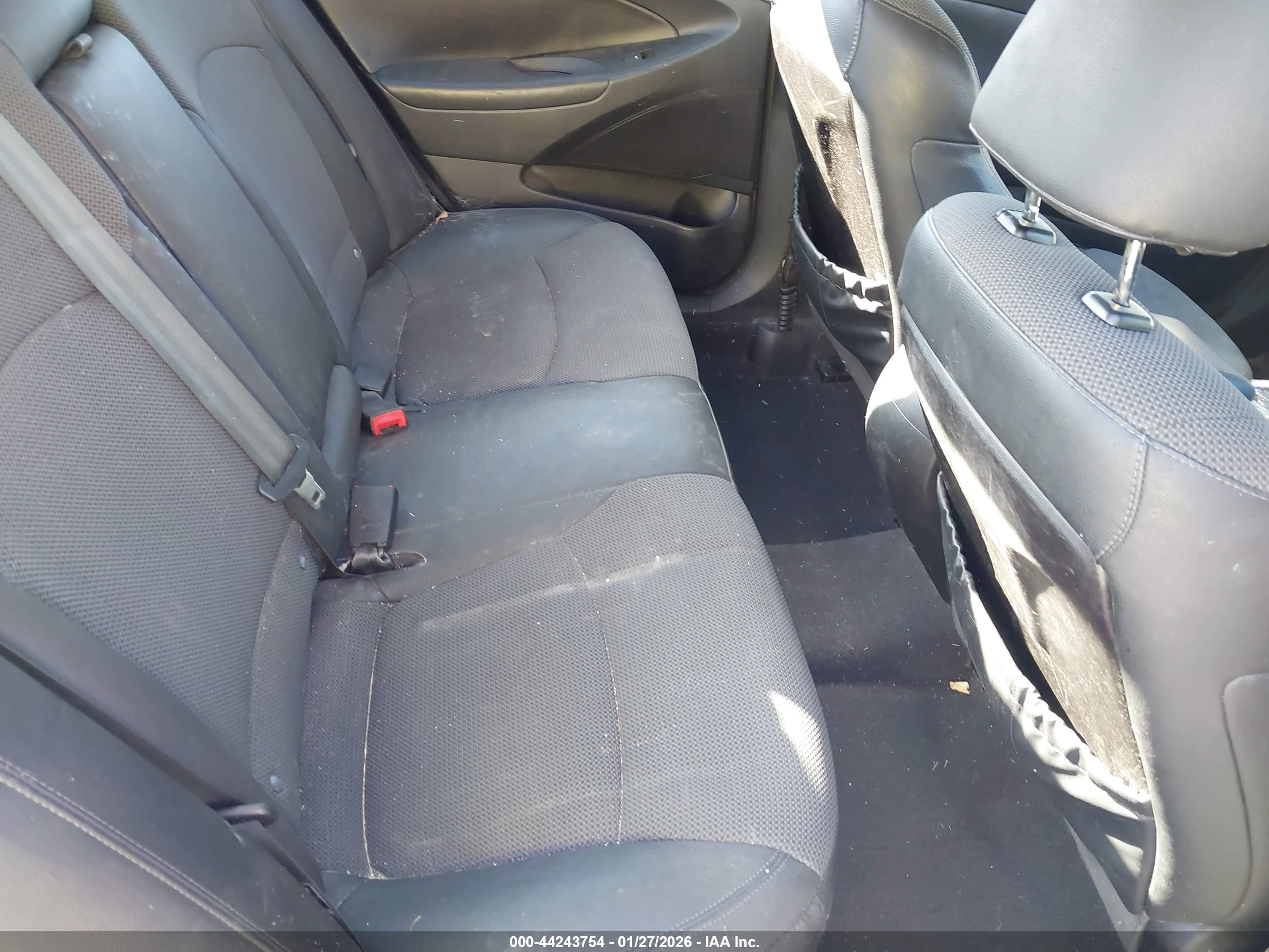 HYUNDAI SONATA image 8