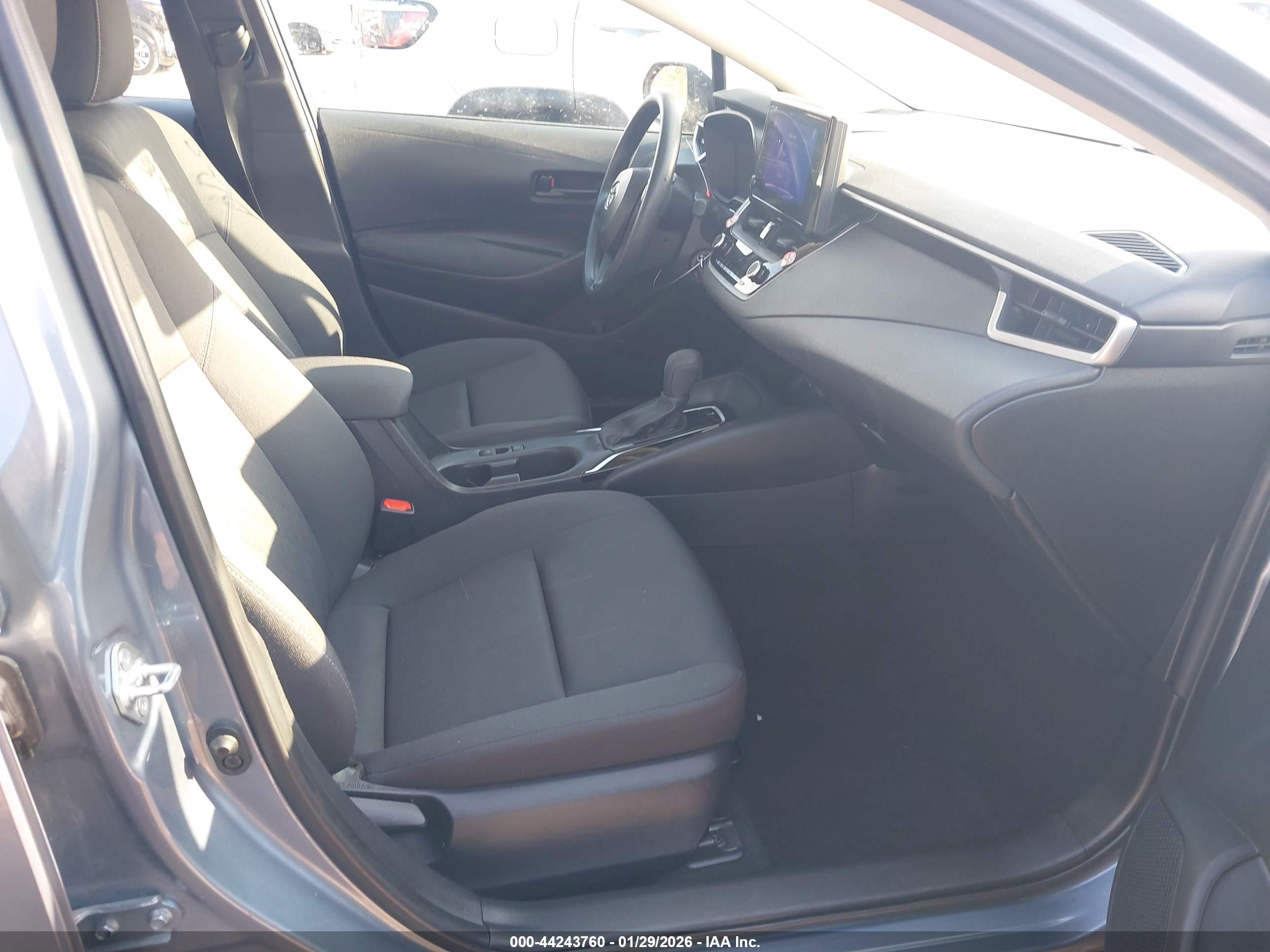 TOYOTA COROLLA image 5
