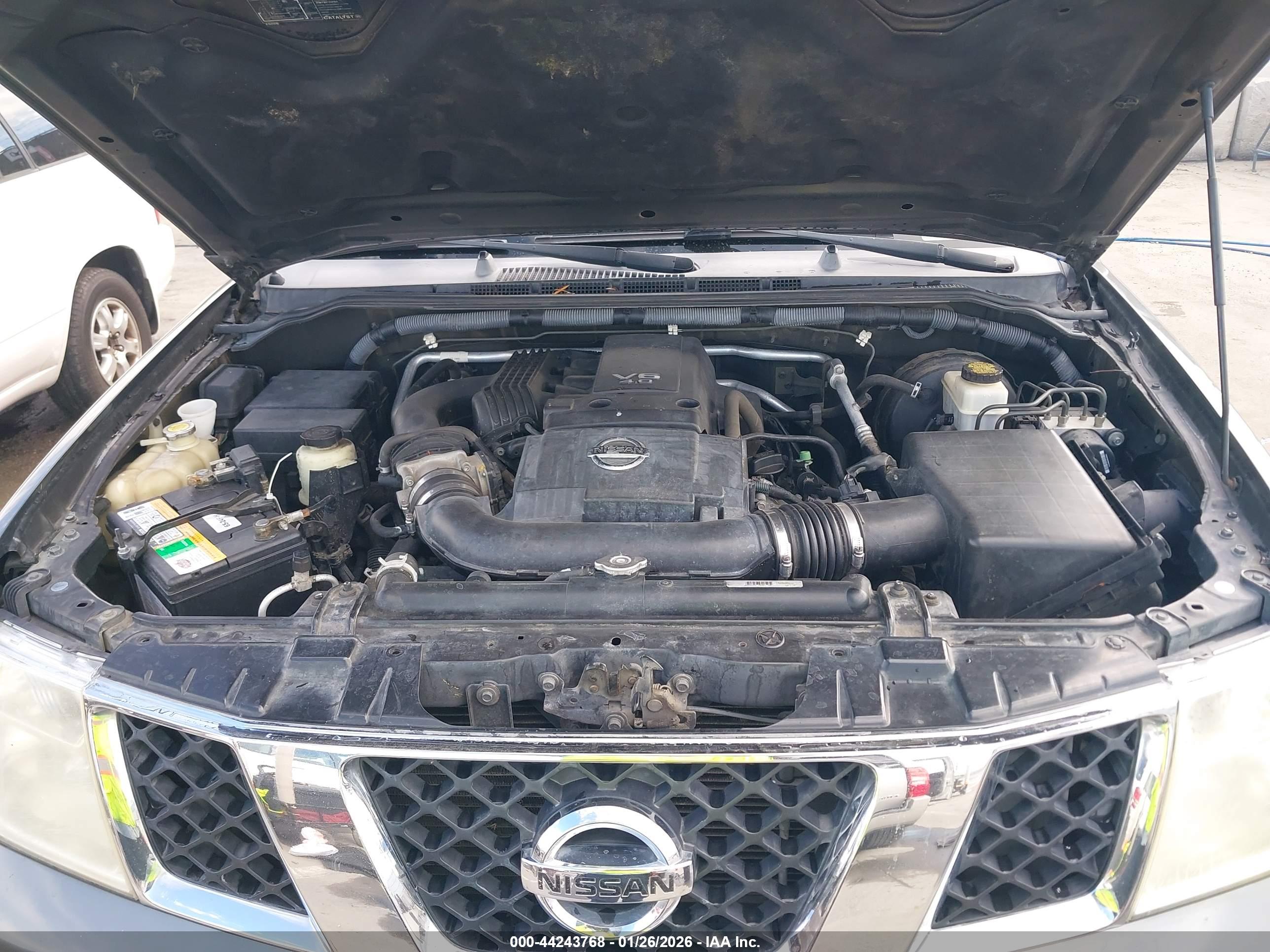 NISSAN FRONTIER image 10