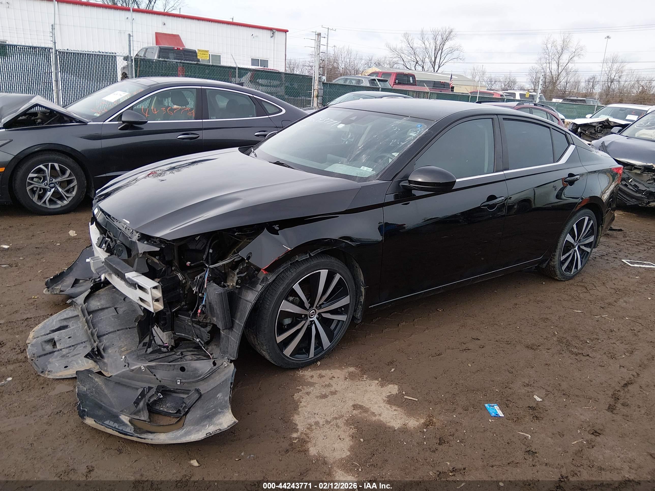 NISSAN ALTIMA image 2
