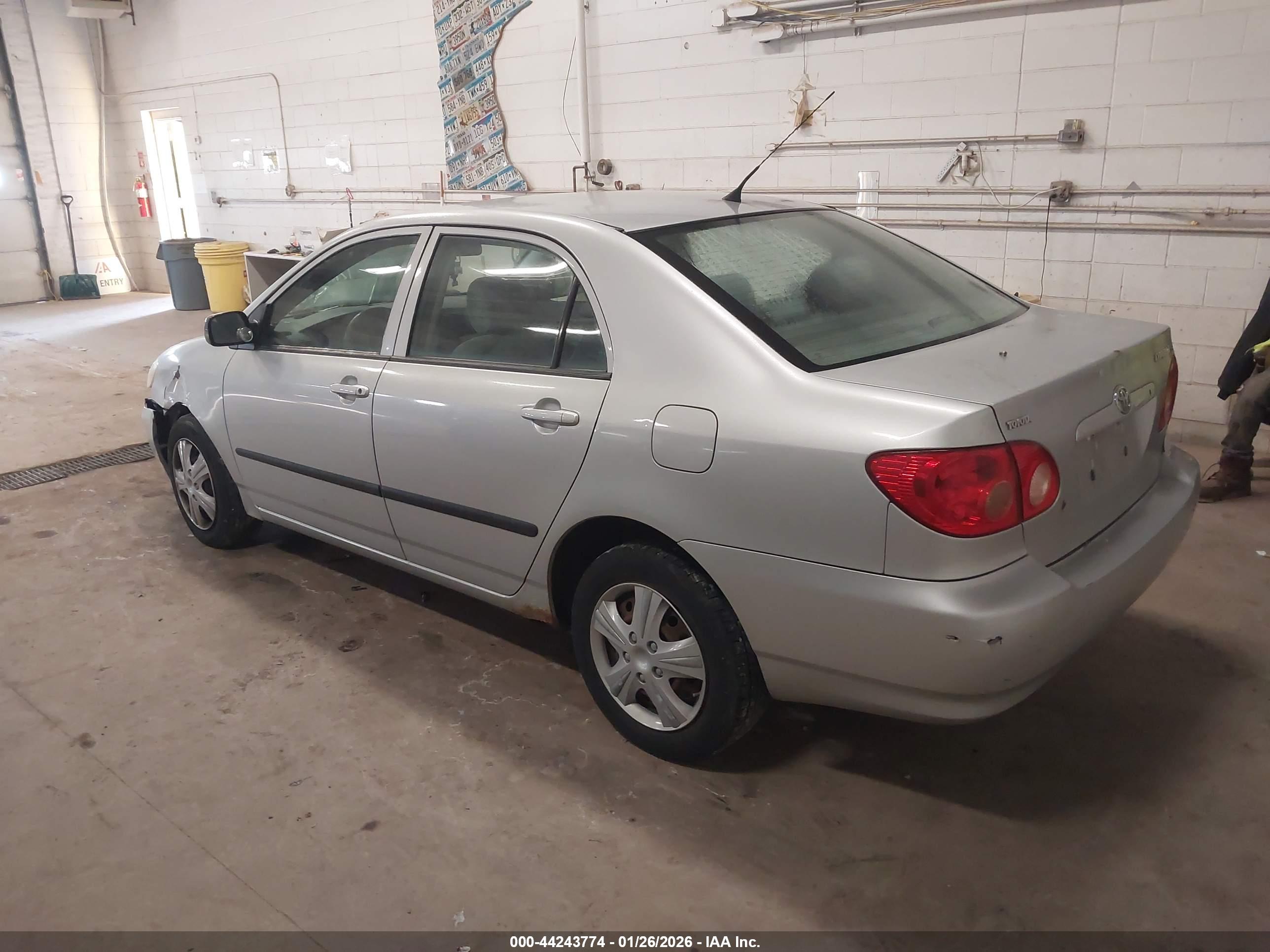 TOYOTA COROLLA image 3
