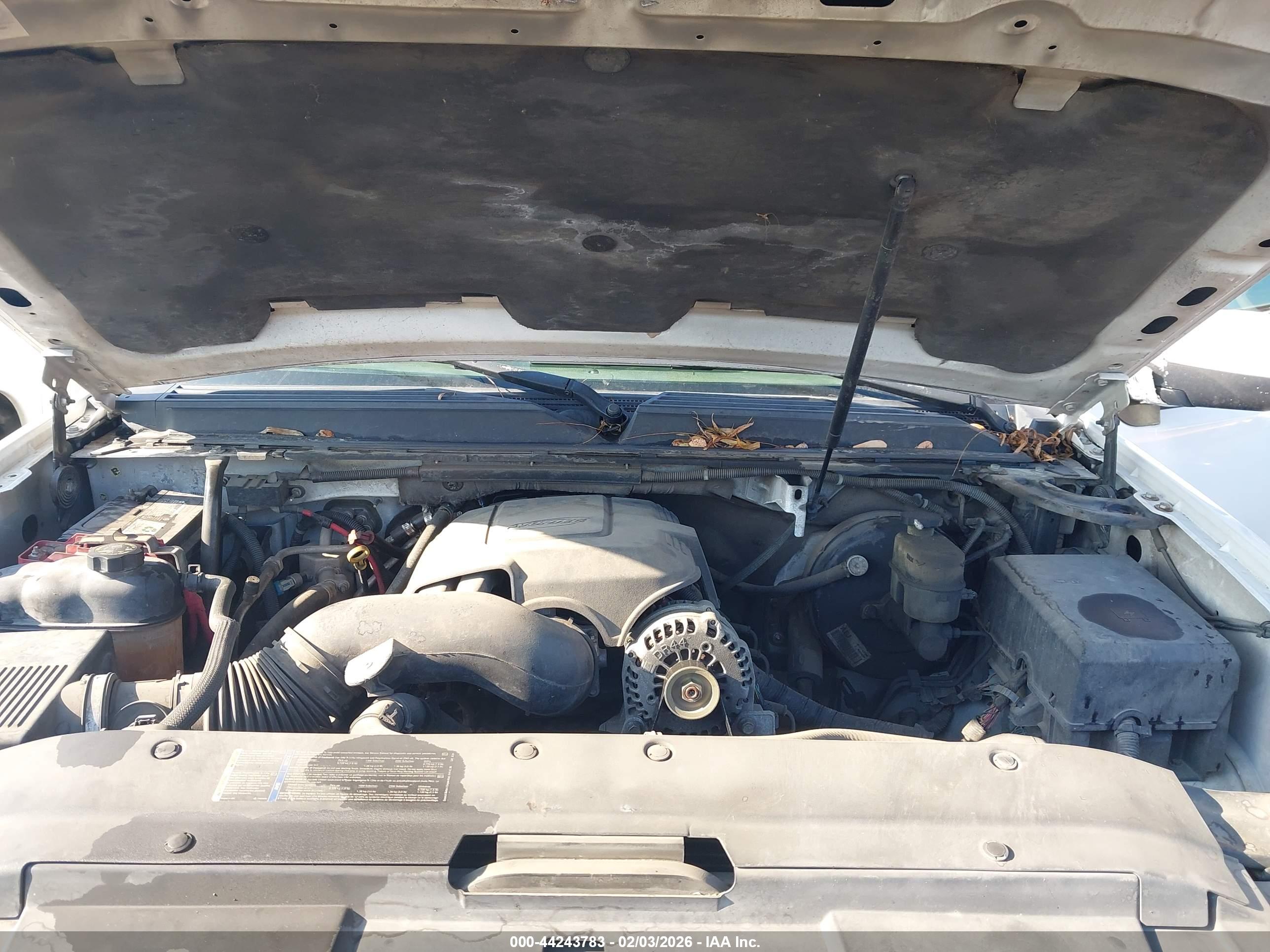 CHEVROLET TAHOE image 10