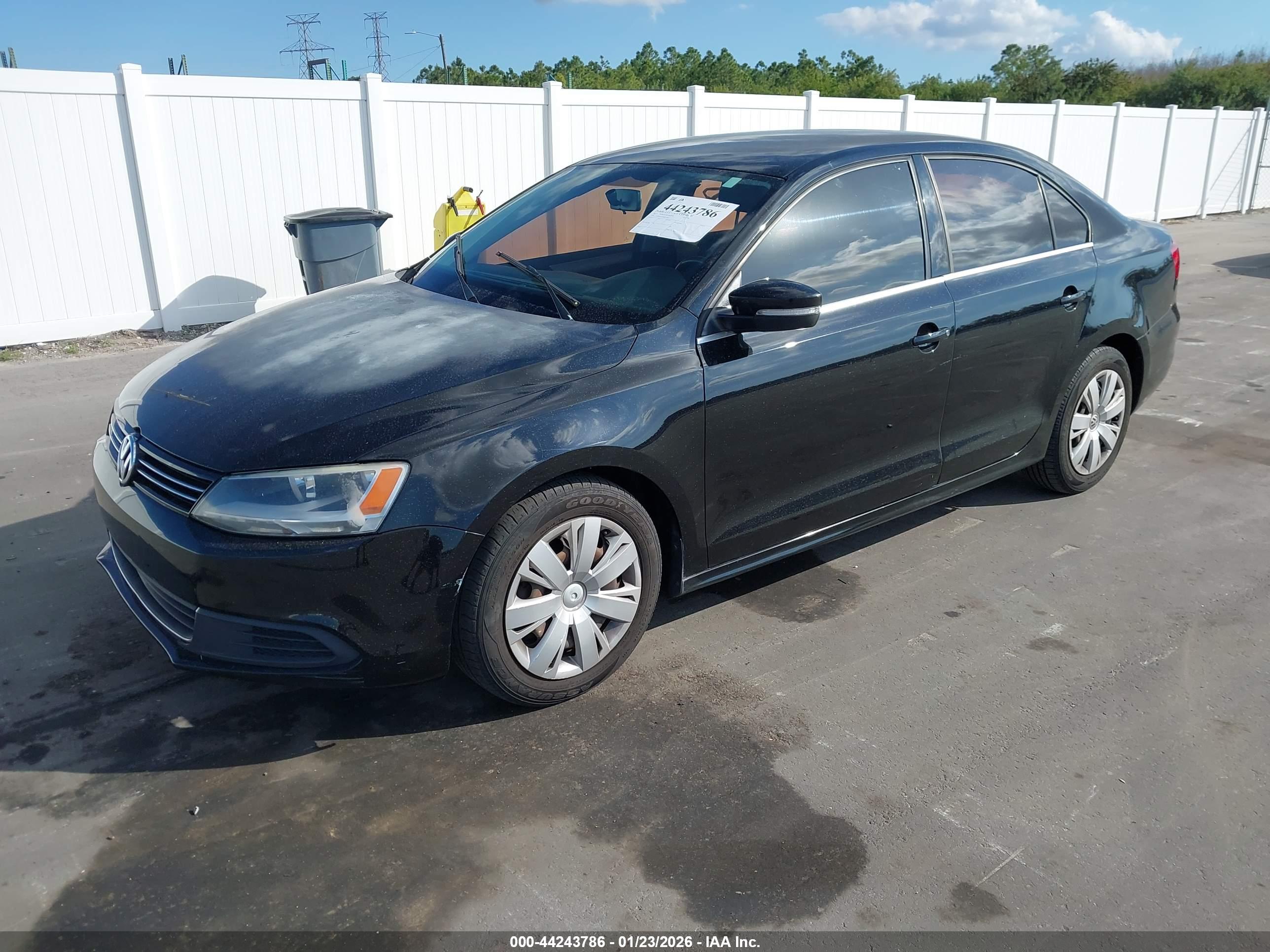 VOLKSWAGEN JETTA image 2