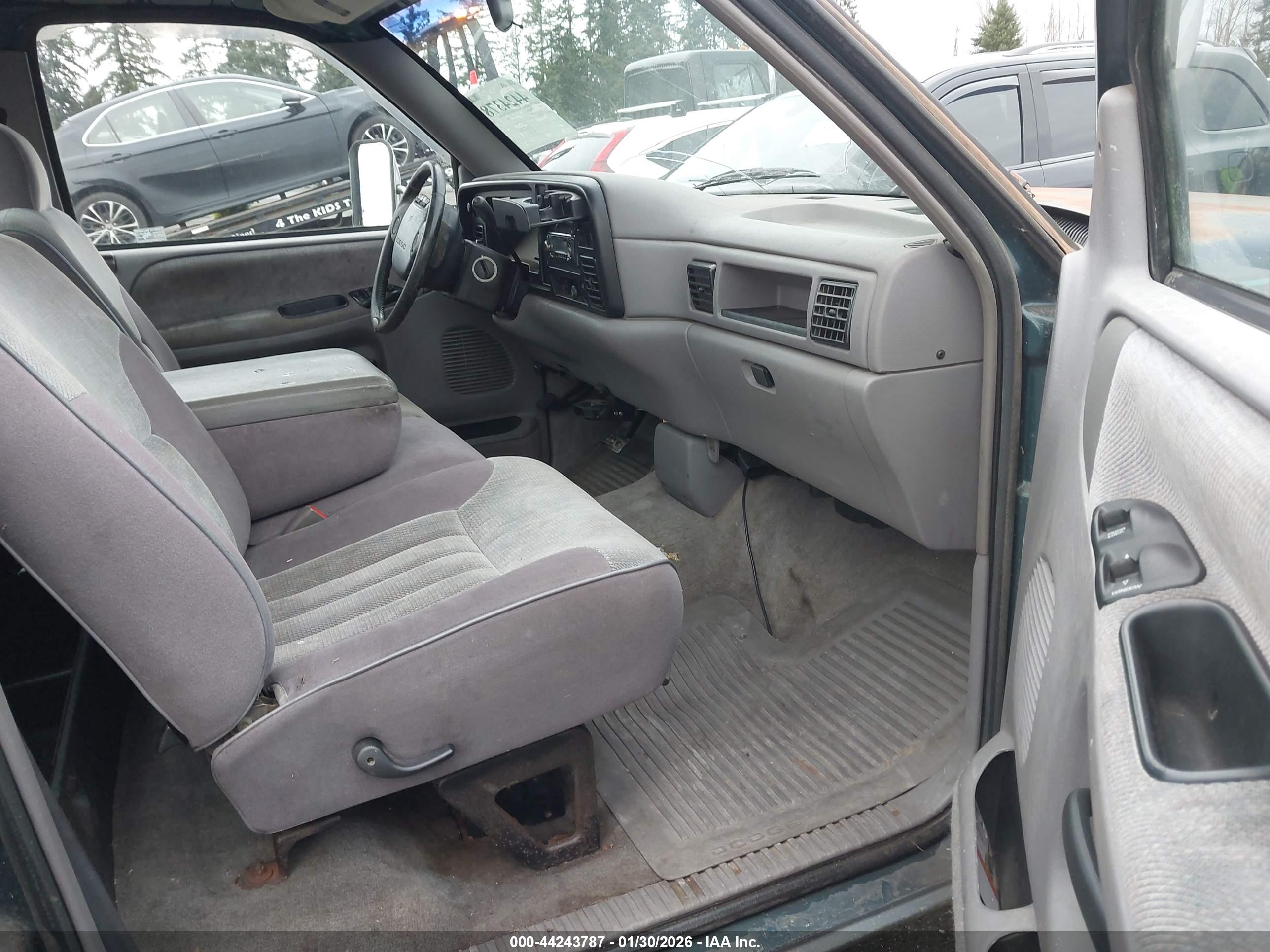 DODGE RAM image 5