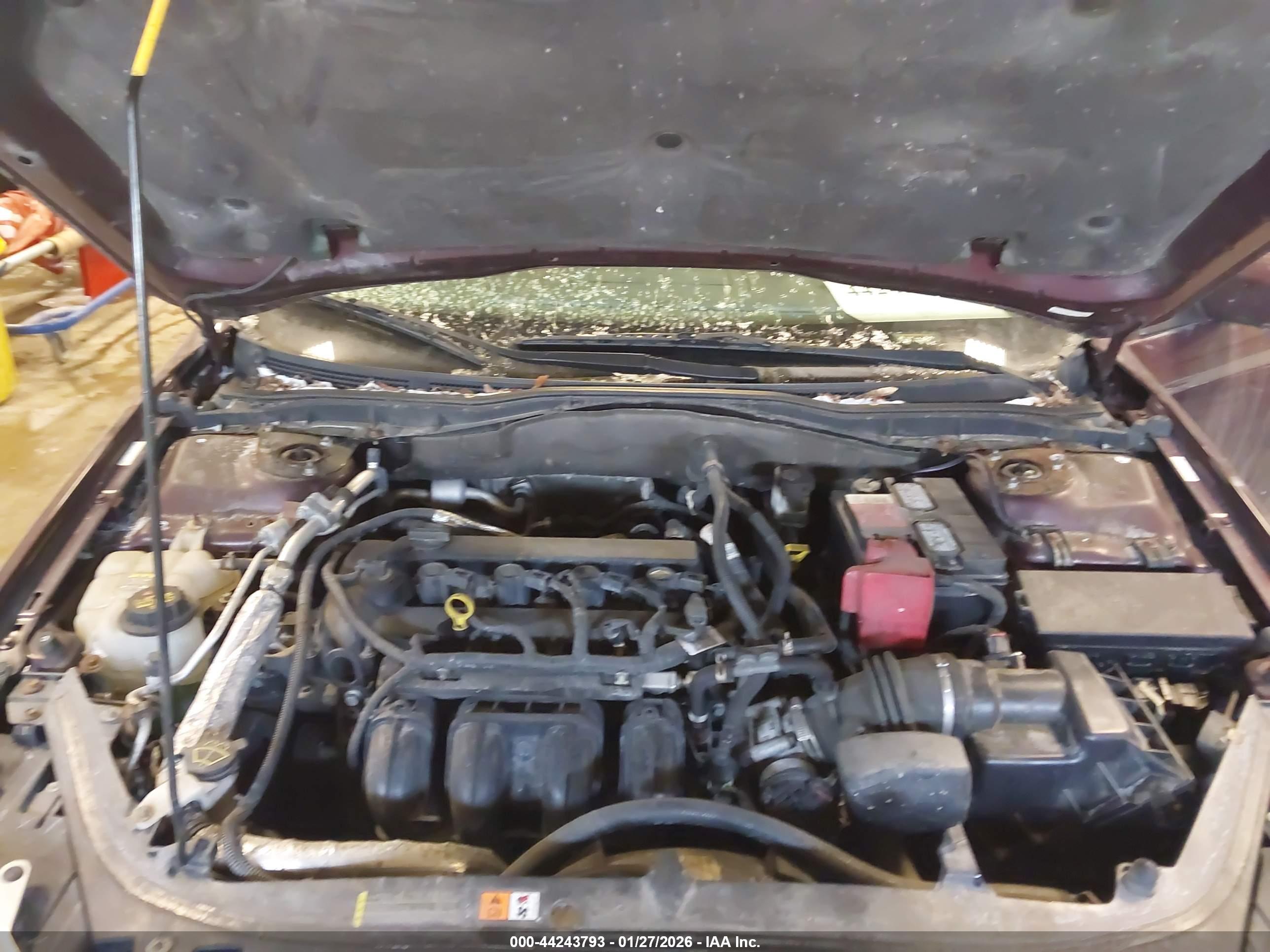 FORD FUSION image 10