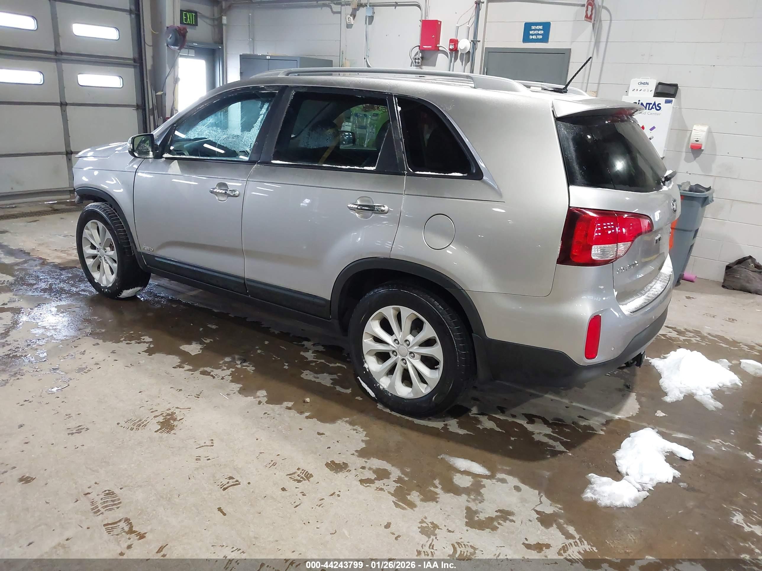 KIA SORENTO image 3