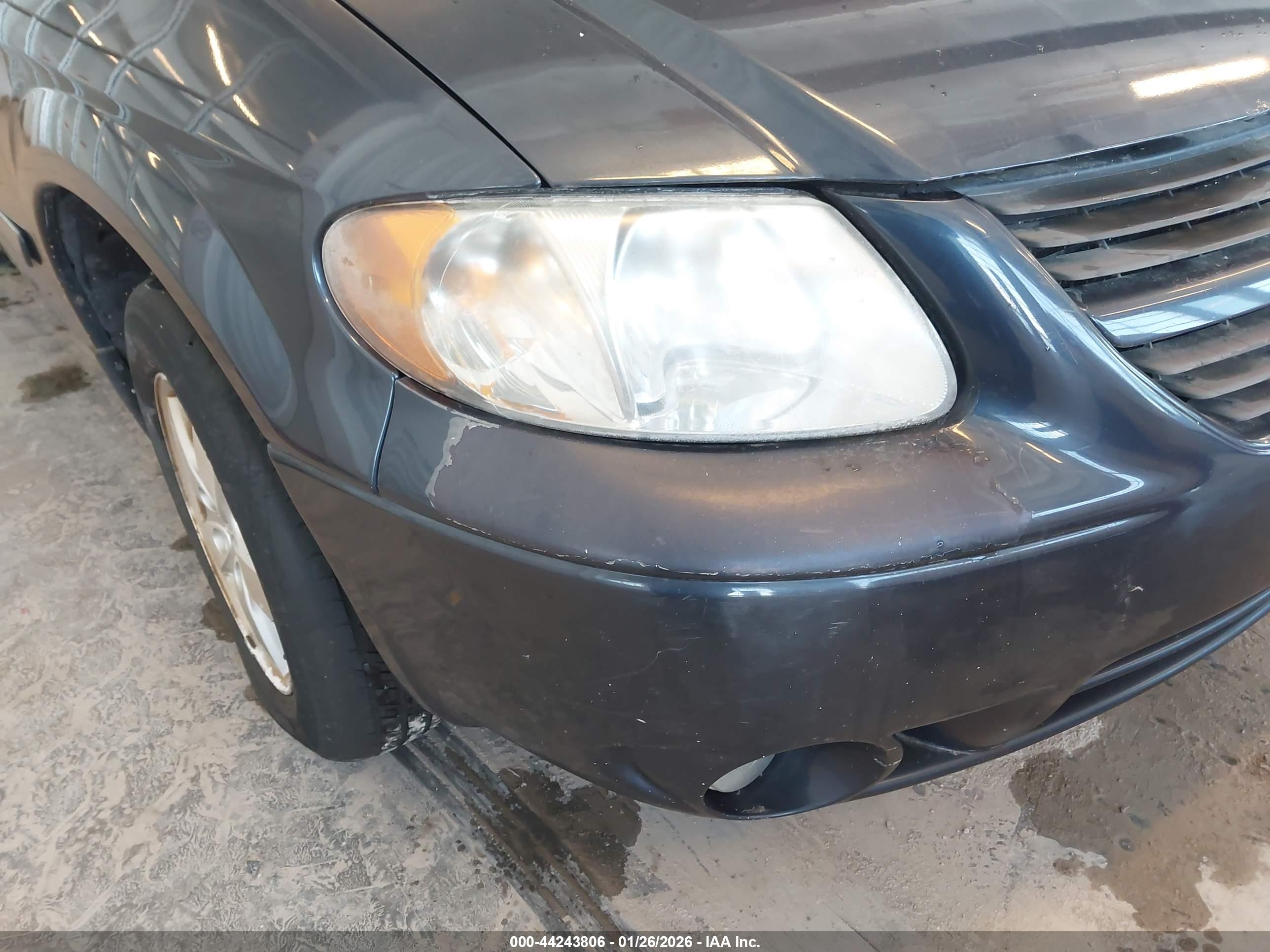 DODGE GRAND image 6