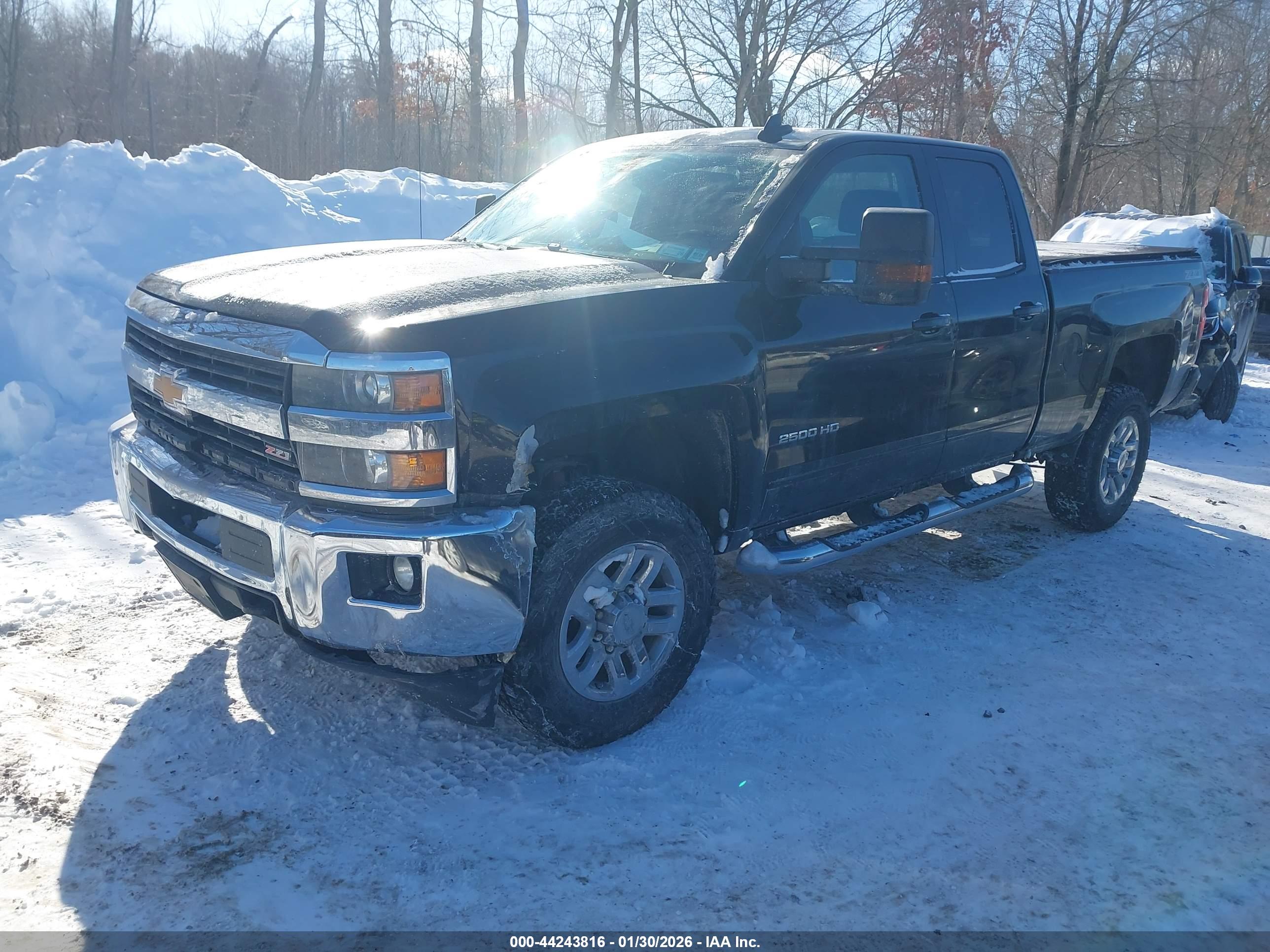 CHEVROLET SILVERADO image 2