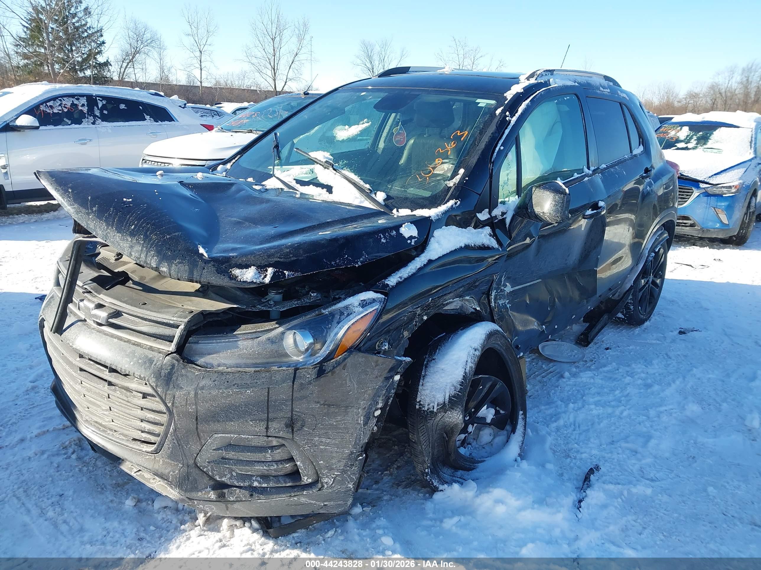 CHEVROLET TRAX image 2