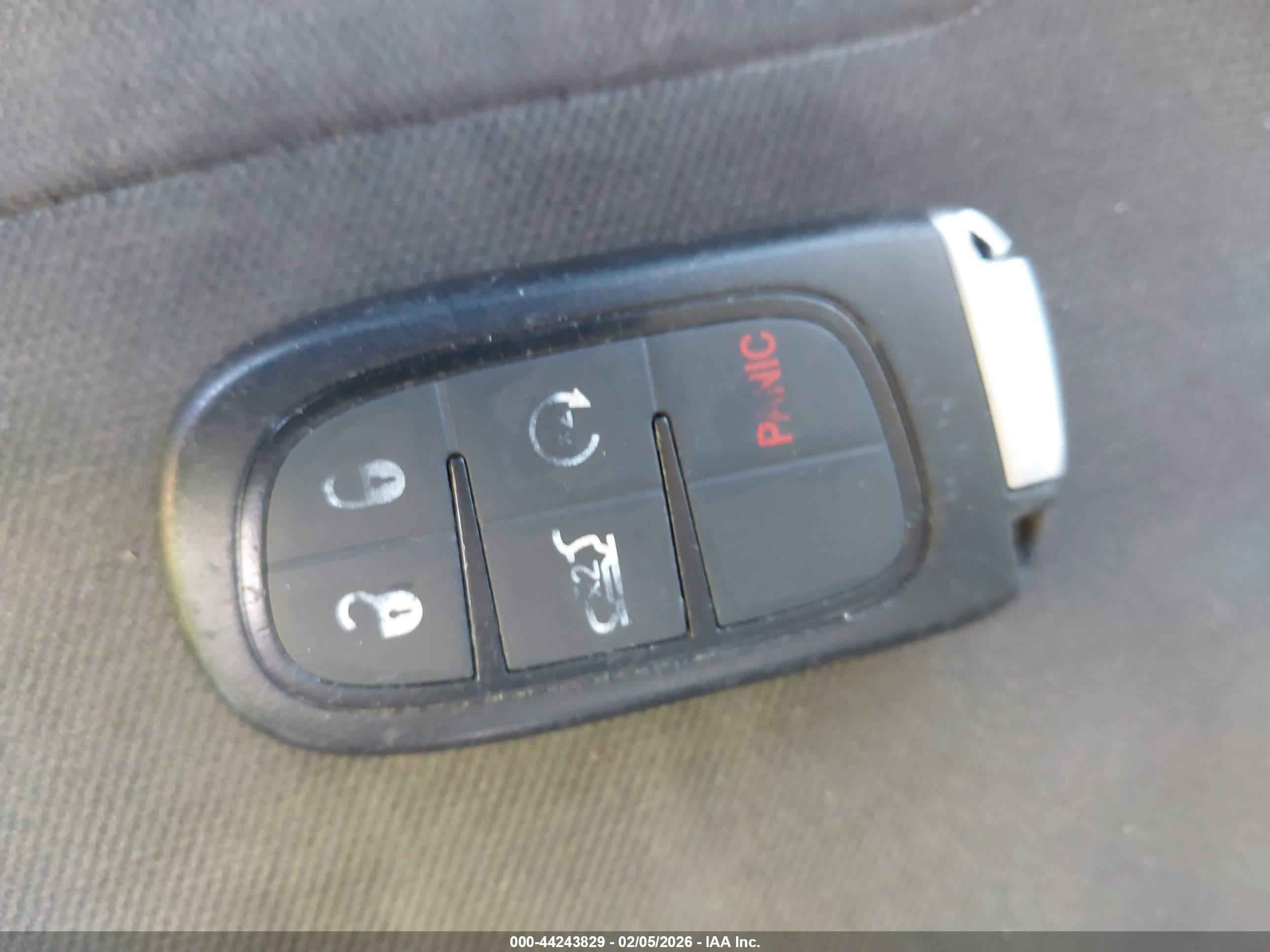 JEEP CHEROKEE image 11