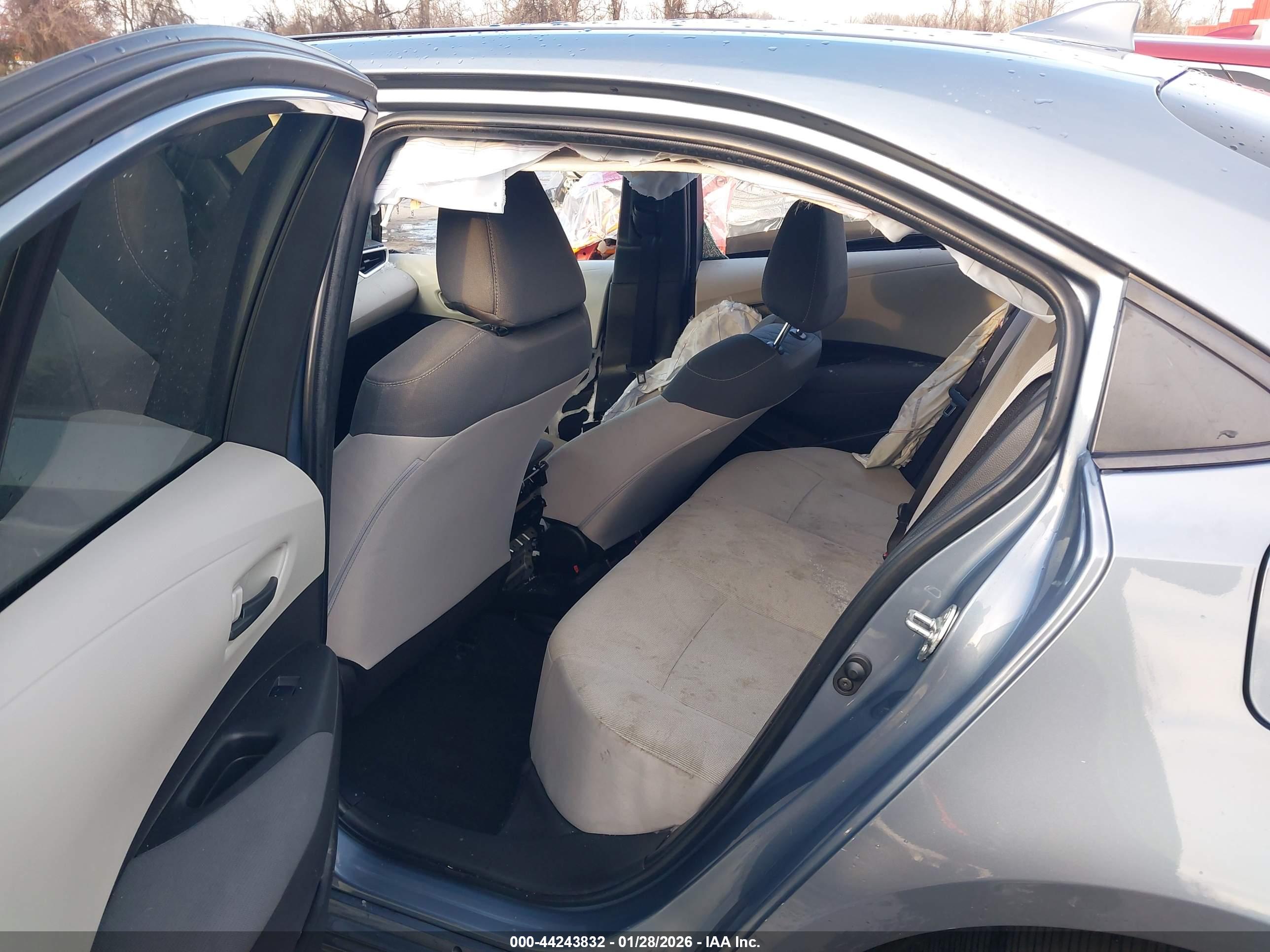 TOYOTA COROLLA image 8