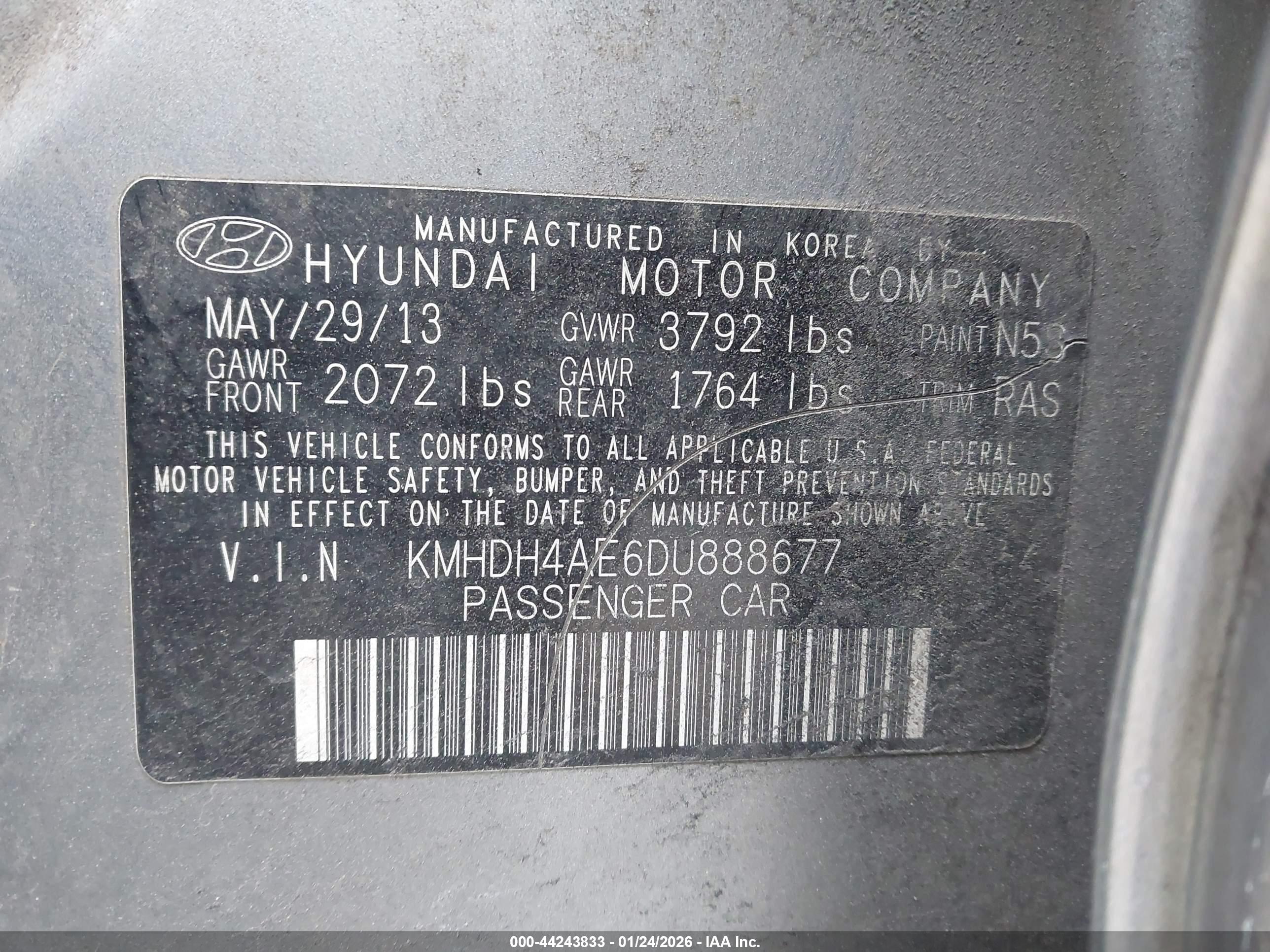 HYUNDAI ELANTRA image 9