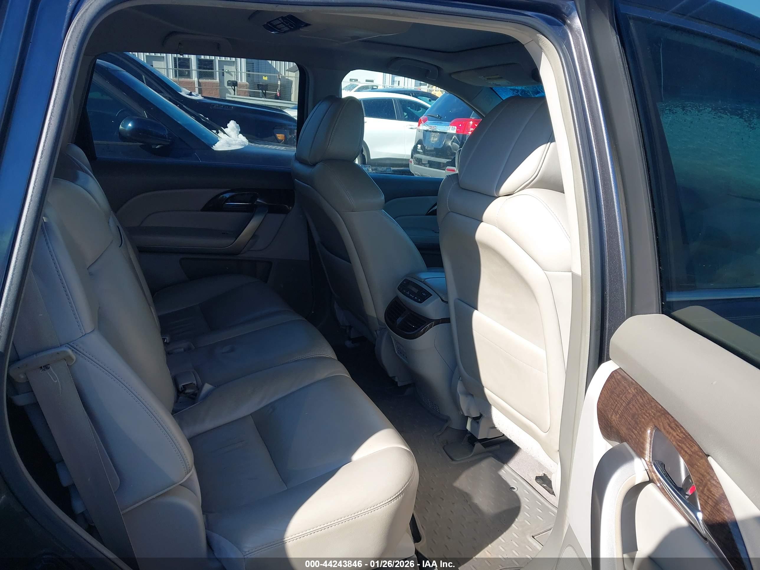 ACURA MDX image 8
