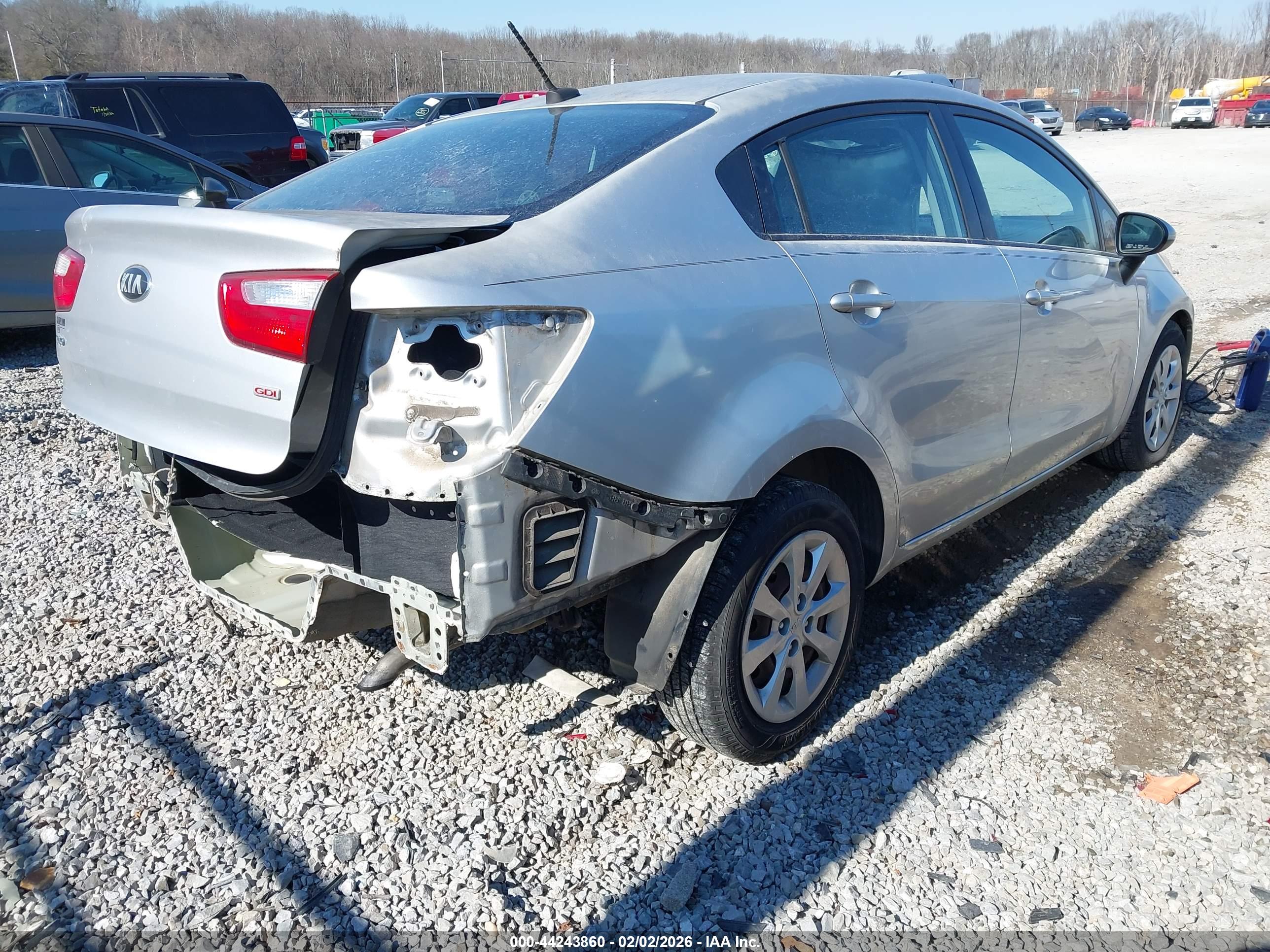 KIA RIO image 4