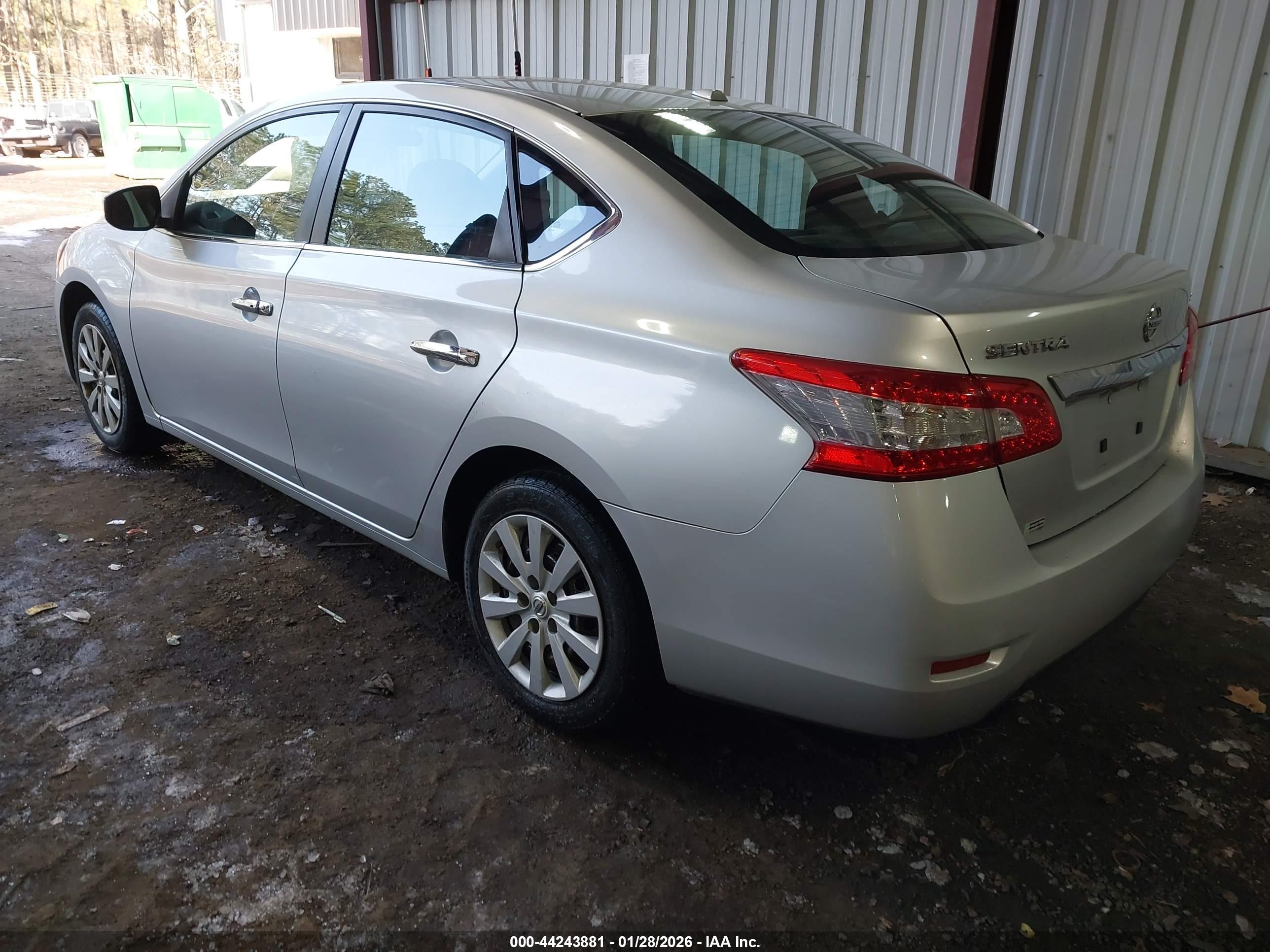 NISSAN SENTRA image 3
