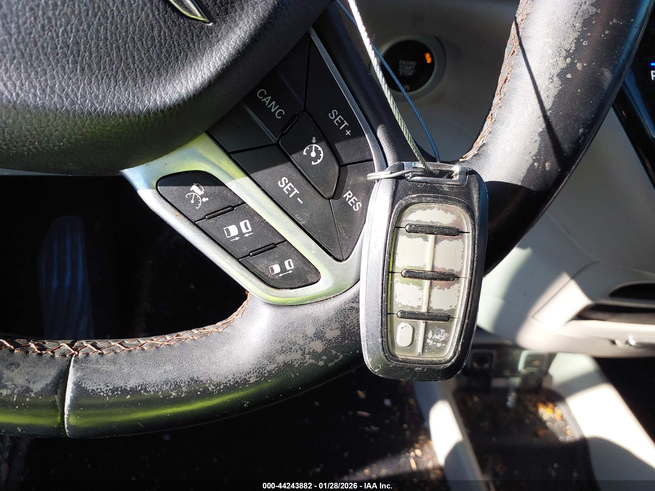 CHRYSLER PACIFICA image 11