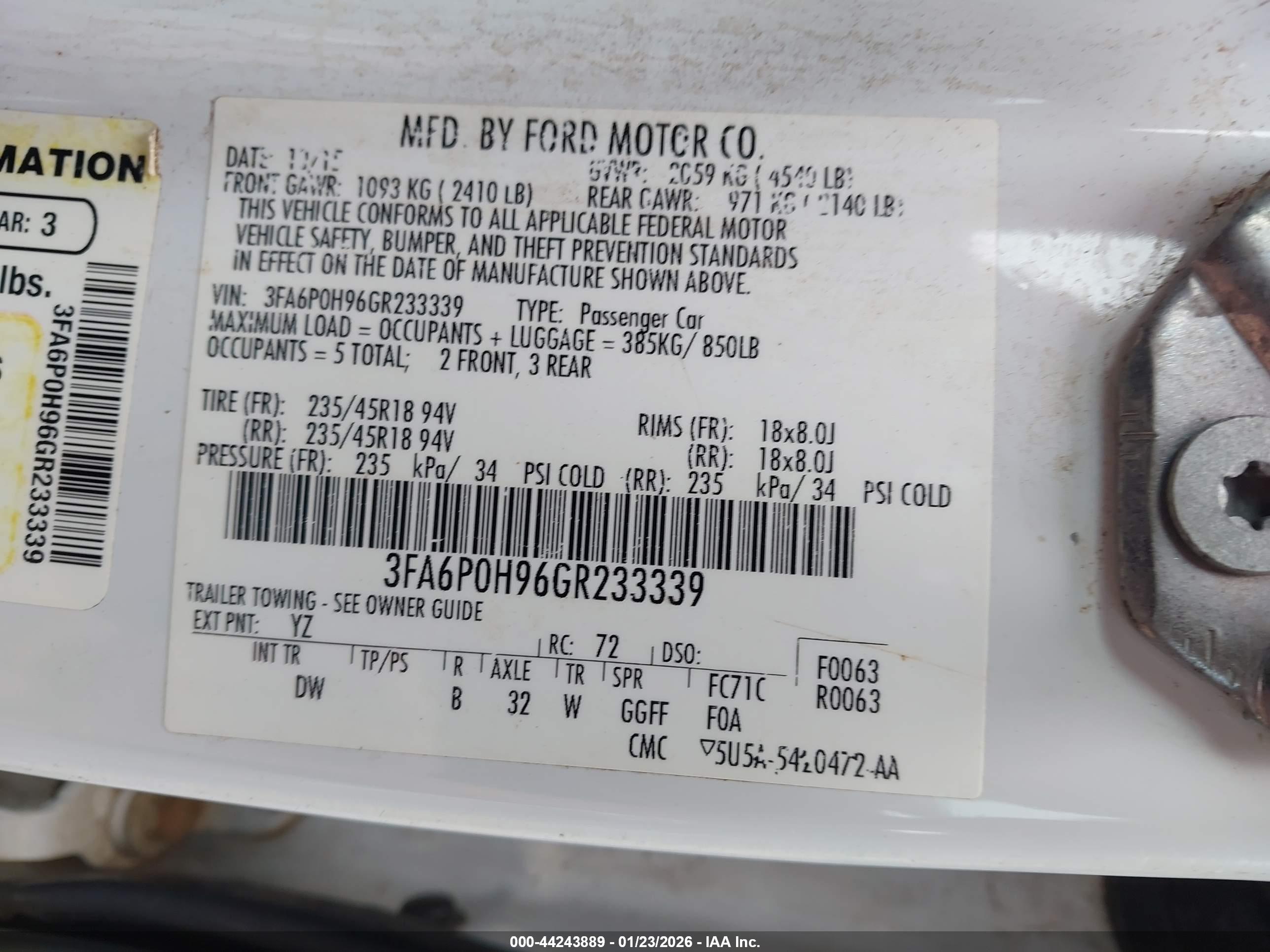 FORD FUSION image 9